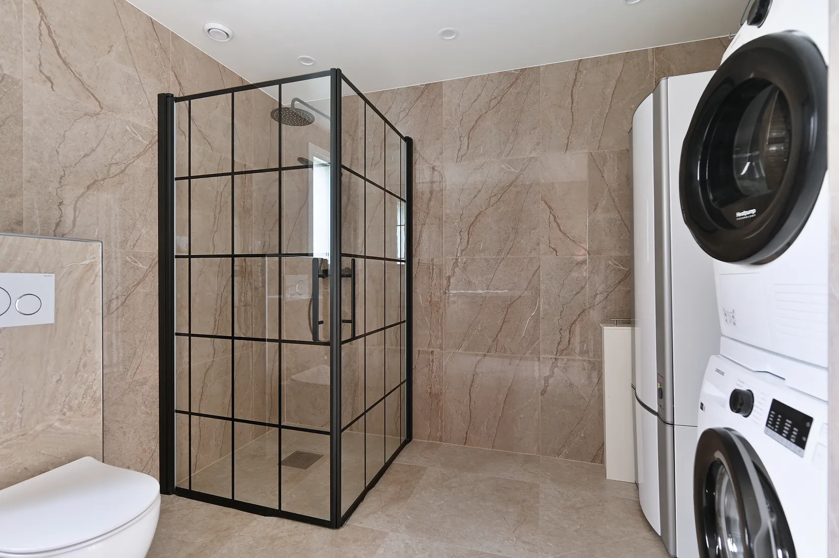 Villa, Radhus, Tunnlandsvägen 3, Viksjö, Järfälla