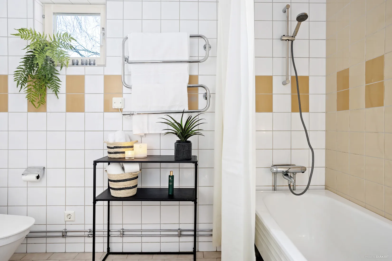 Villa, Radhus, Äppelblomsvägen 135, Torshäll, Värmdö