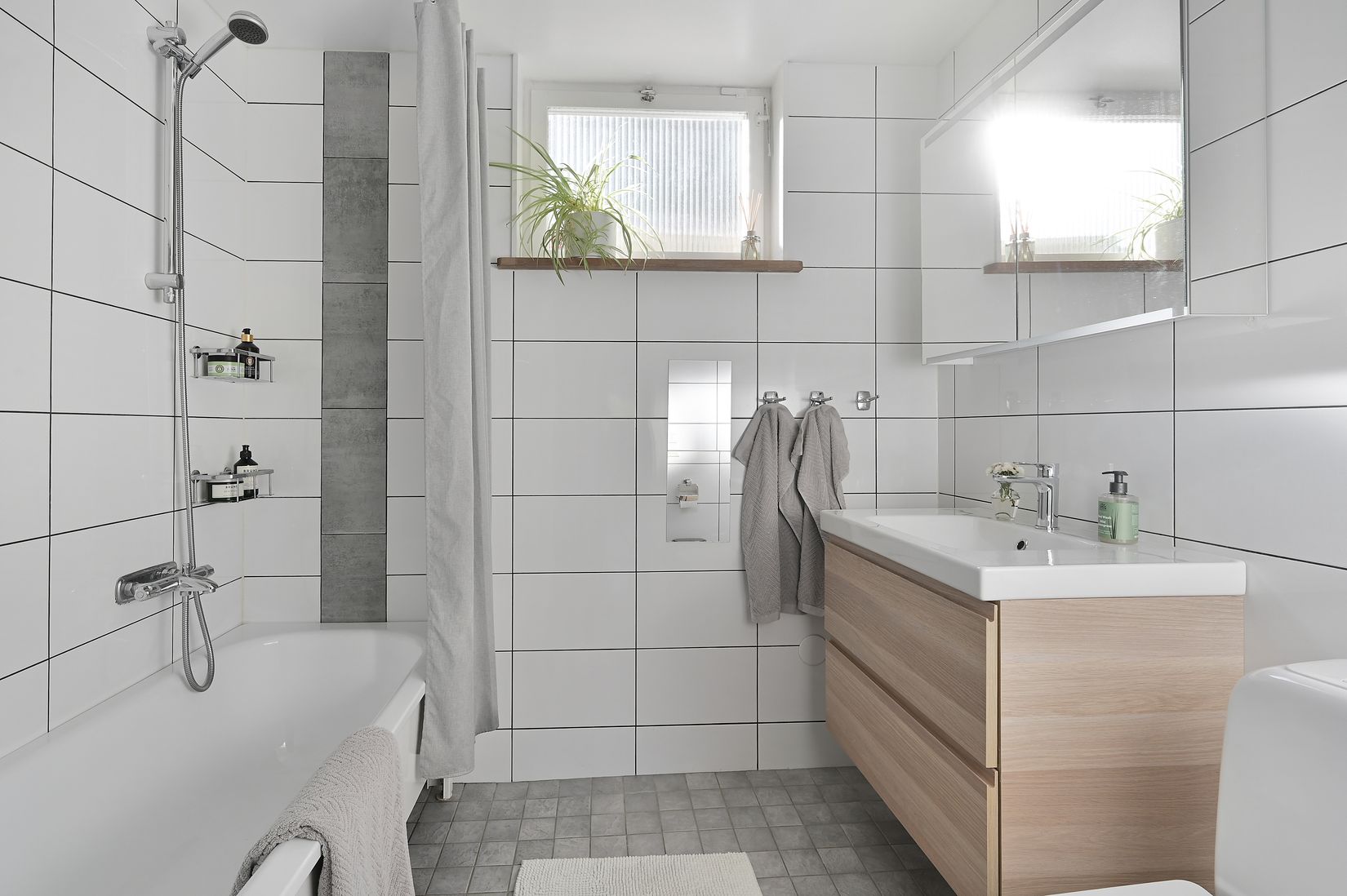 Villa, Radhus, Polygonvägen 4, Viksjö, Järfälla