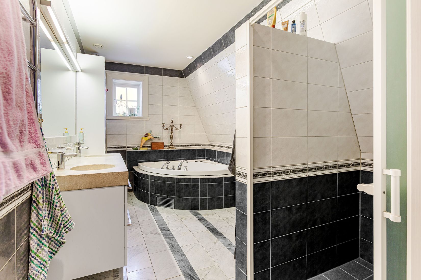 Villa, Sjöbylundsgatan 8, Åker, Nässjö