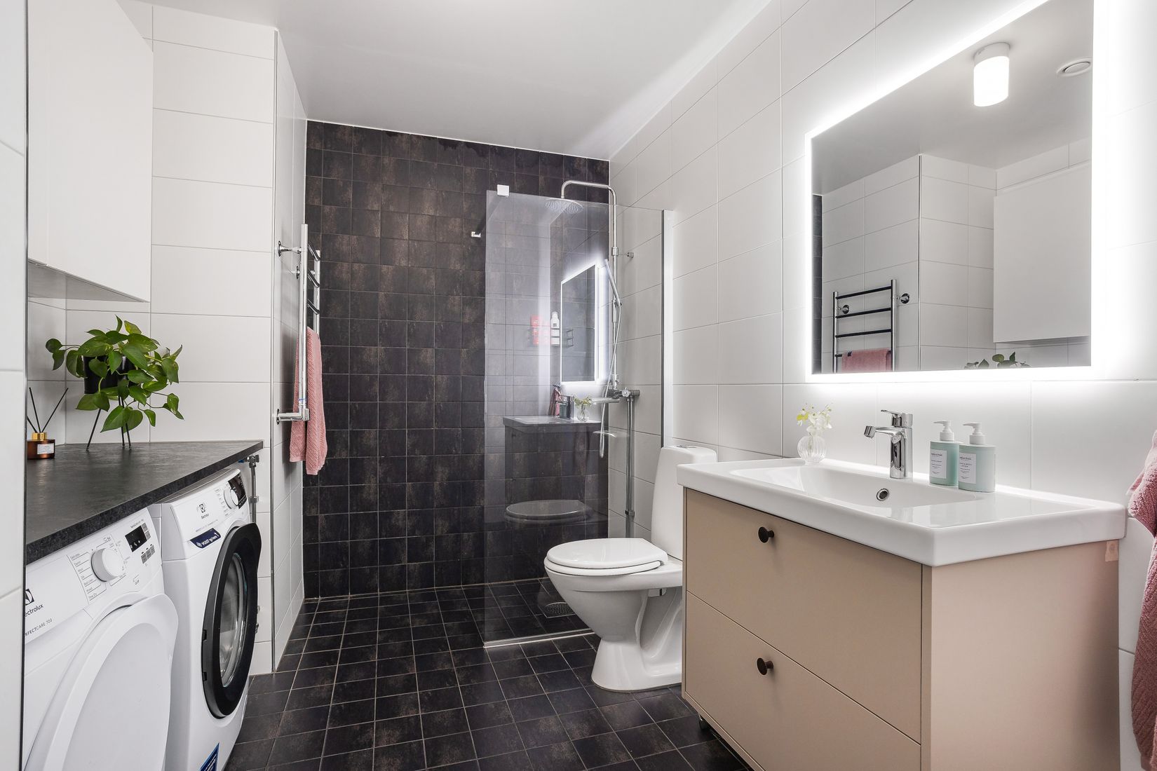 Bostadsrätt, Mariehällstorget 6, Bromma / Annedal, Stockholm