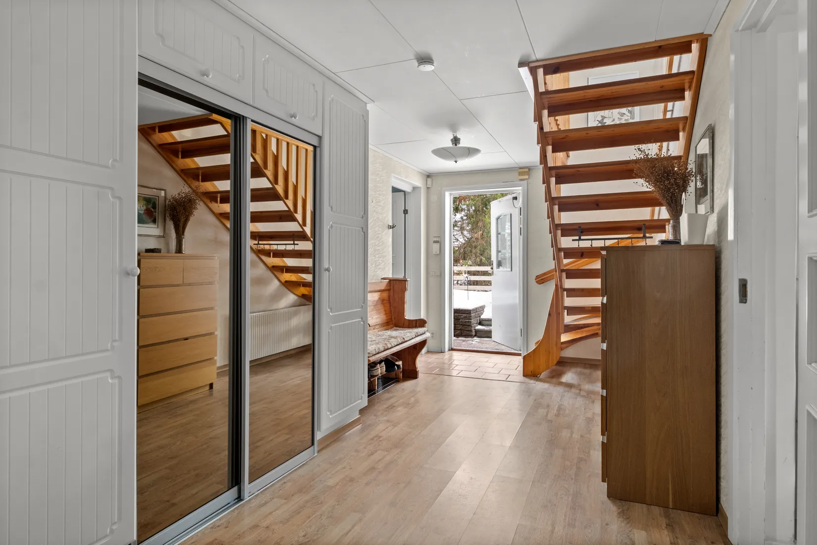 Villa, Trångsundsvägen 50B, Fornudden-Persudde, Tyresö