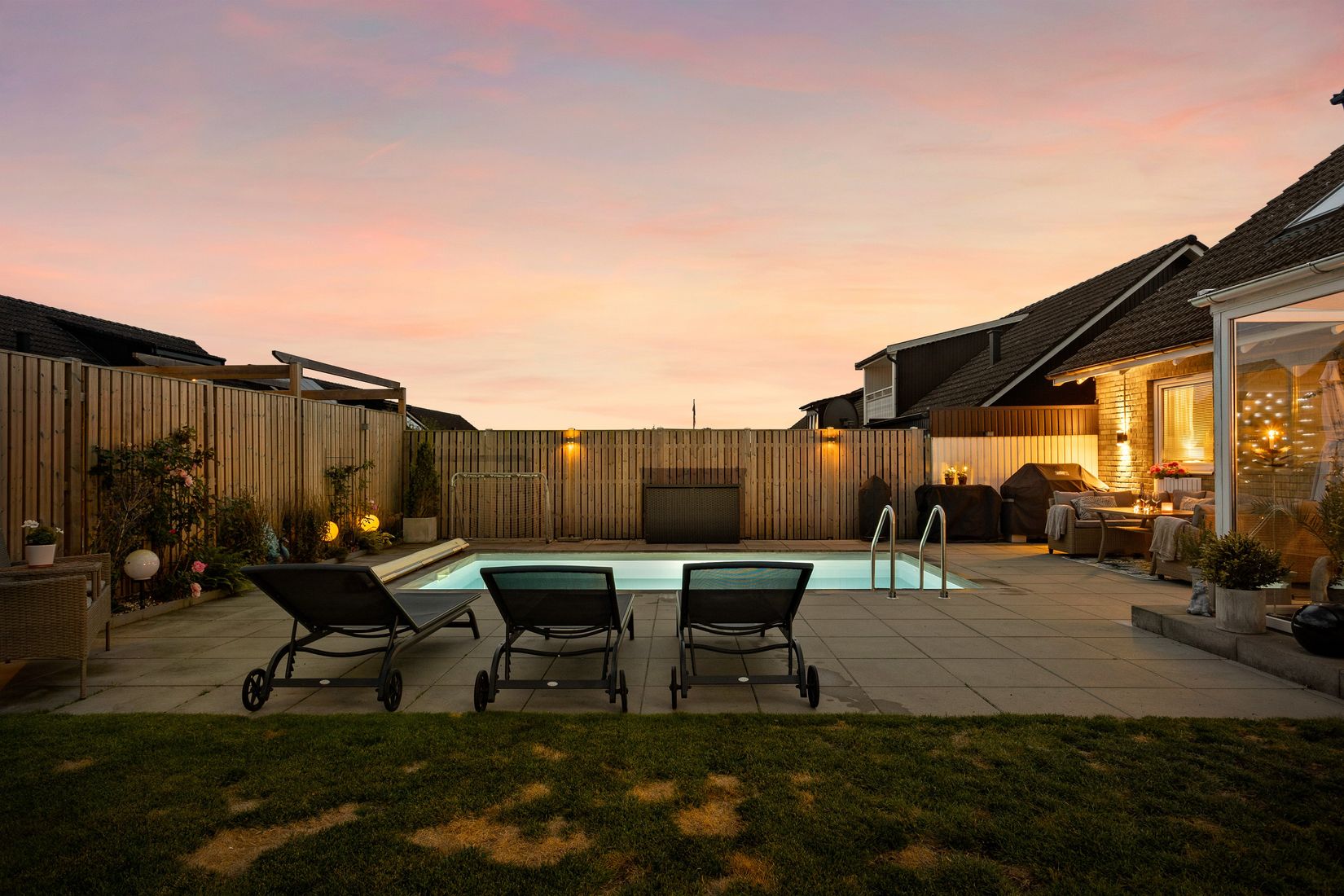 Radhus, Blåregnsvägen 8, Kyrkoköpinge, Trelleborg