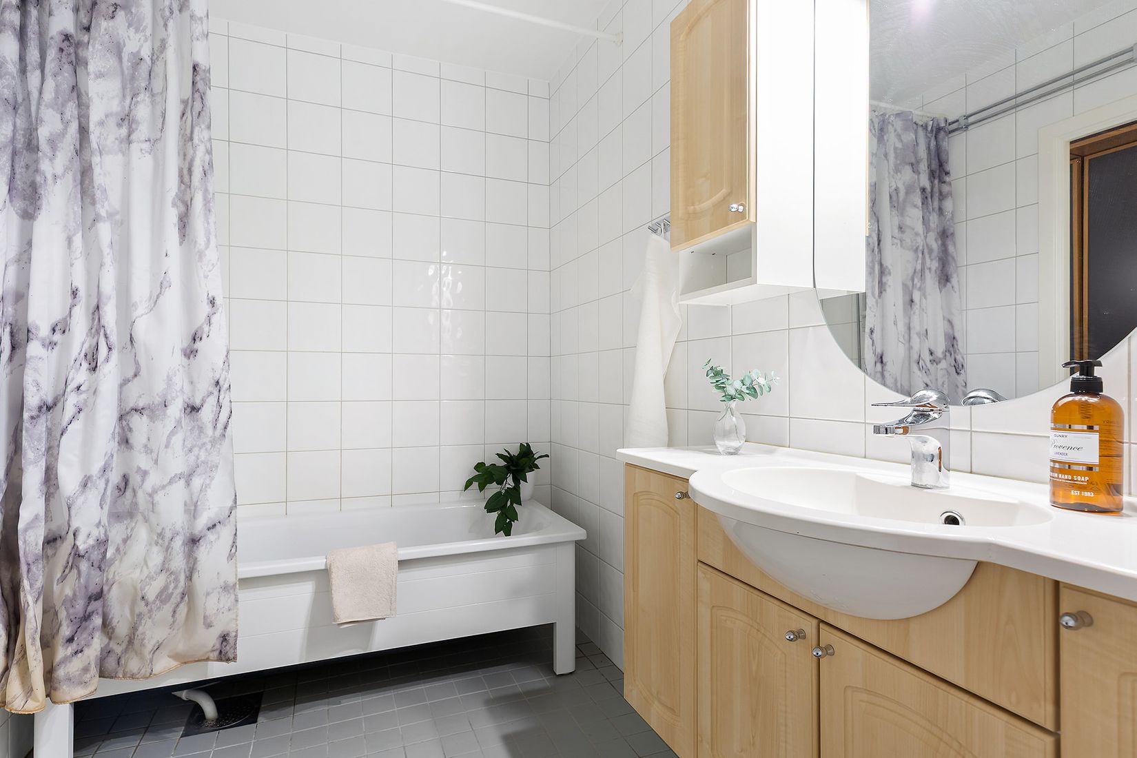 Bostadsrätt, Ringvägen 12, 4 tr, Kungsängen centrum, Upplands-Bro