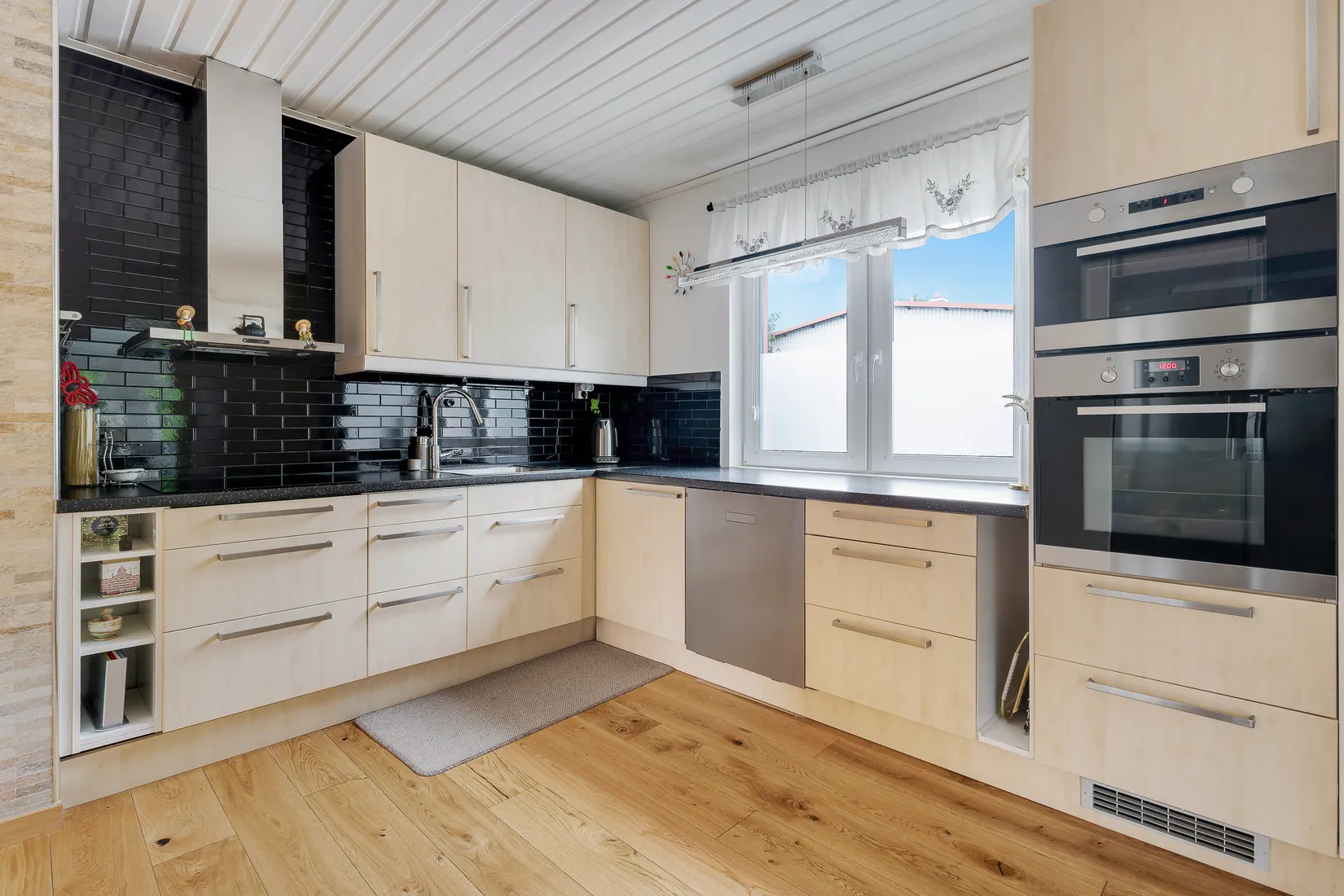 Villa, Enevägen 28, Flysta, Stockholm