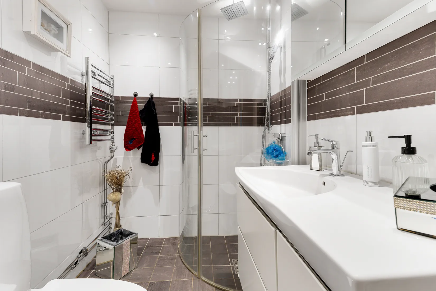 Villa, Enevägen 28, Flysta, Stockholm