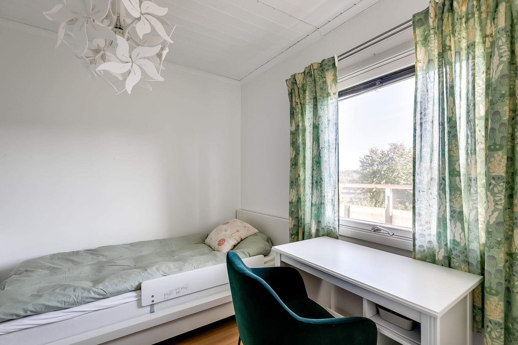 Radhus, Magasinvägen 21, Djurö By, Värmdö