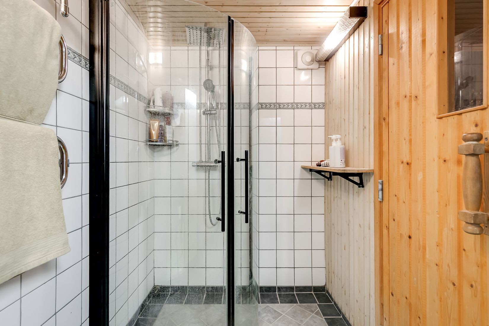 Radhus, Magasinvägen 21, Djurö By, Värmdö