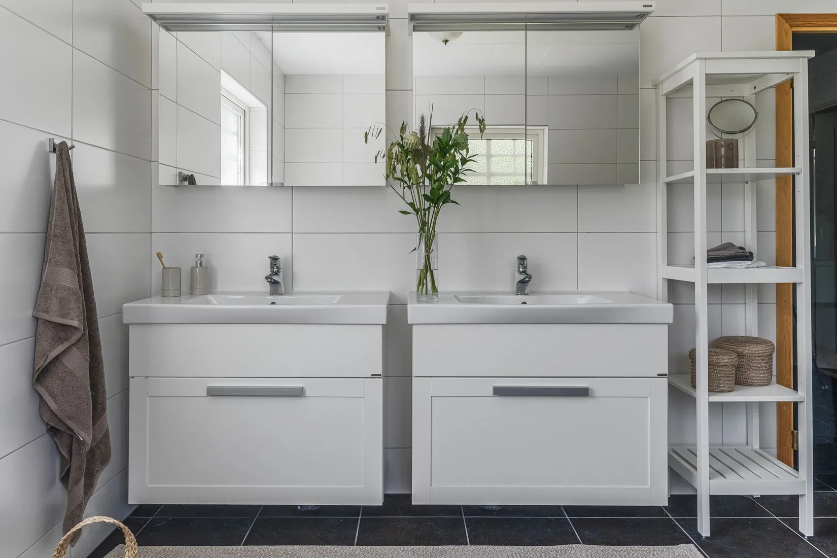 Villa, Öjenäsvägen 7, Dyvelsten, Forshaga