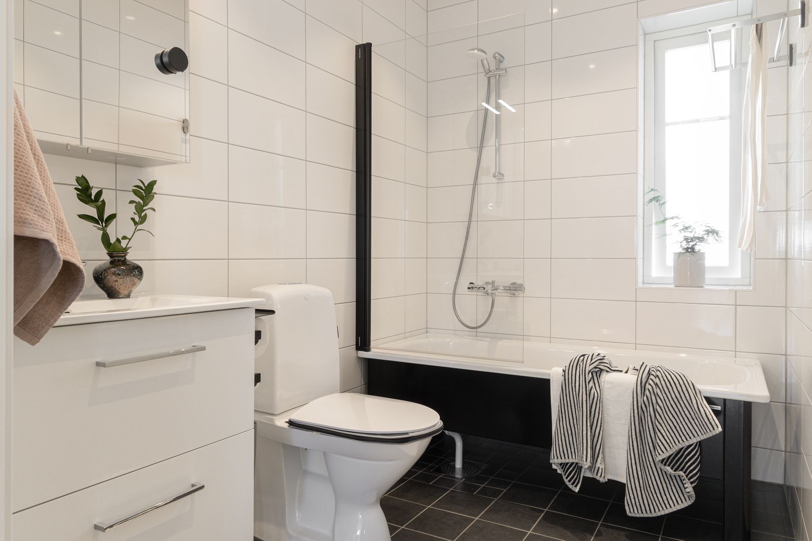 Villa, Radhus, Solbräcke 216, Ullstorp, Kungälv