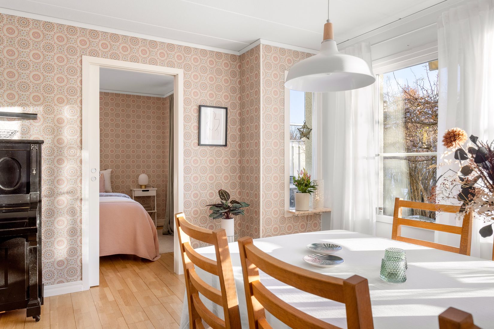 Villa, Radhus, Taffelgränd 9, Viksjö Hummelmora, Järfälla