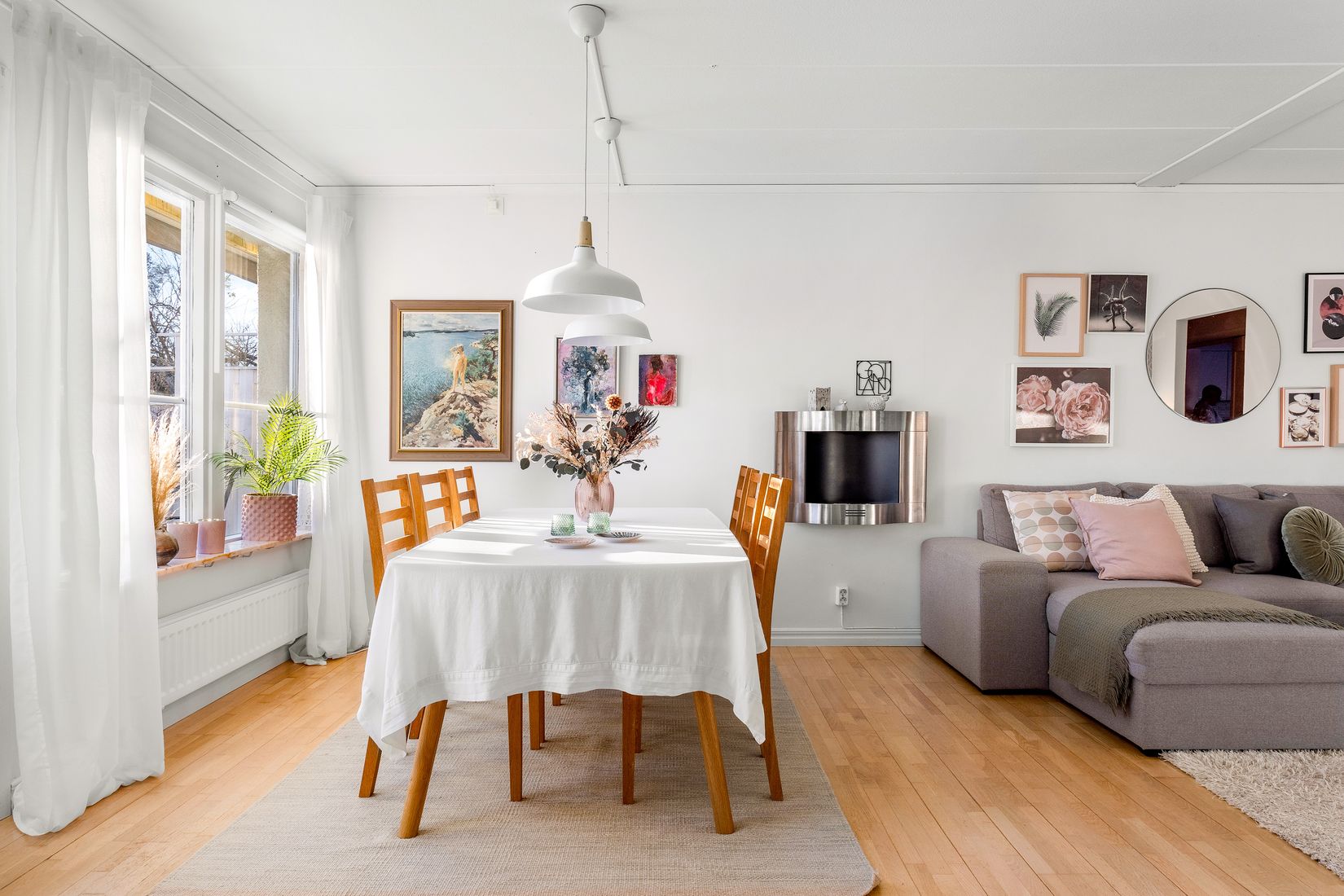 Villa, Radhus, Taffelgränd 9, Viksjö Hummelmora, Järfälla