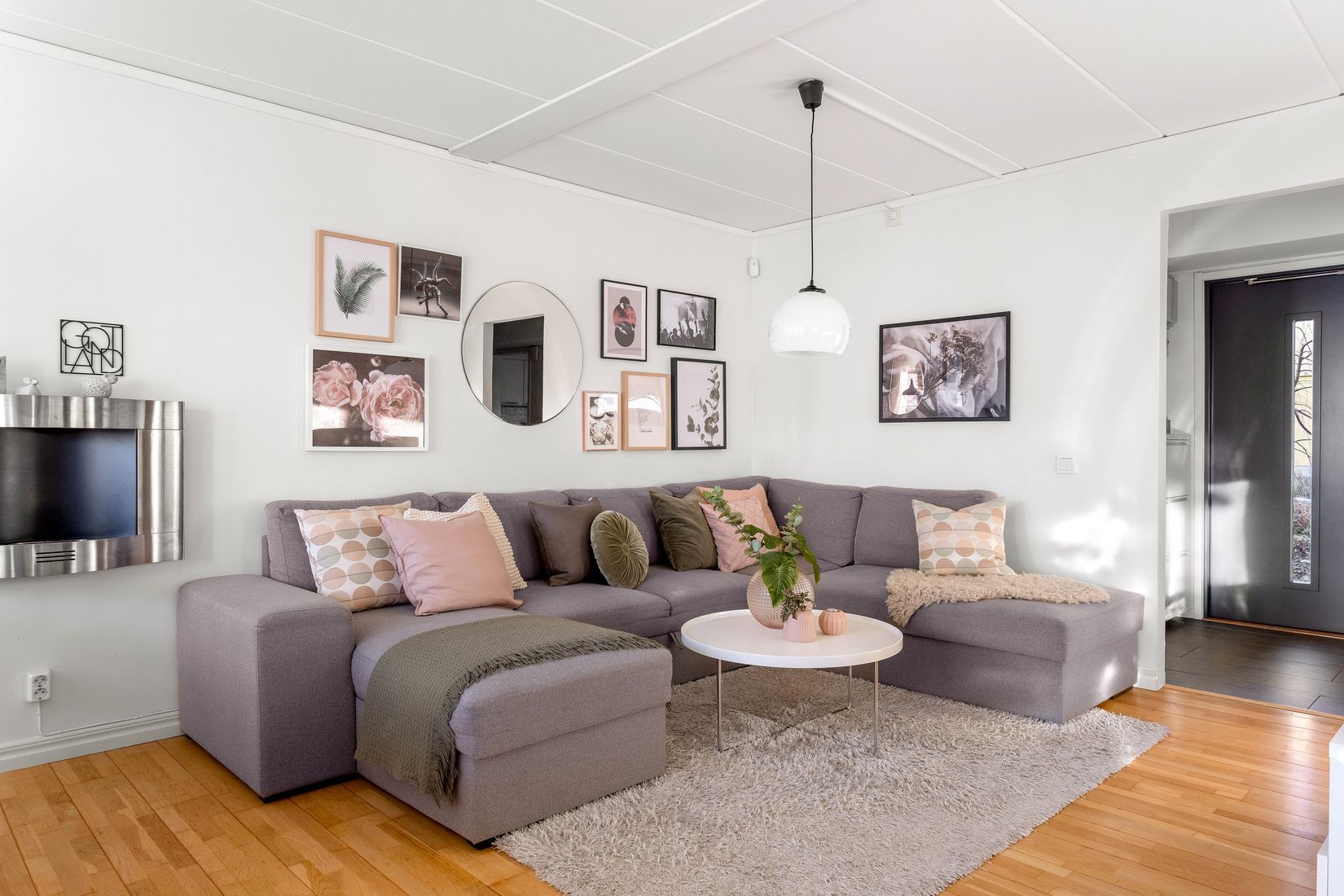 Villa, Radhus, Taffelgränd 9, Viksjö Hummelmora, Järfälla