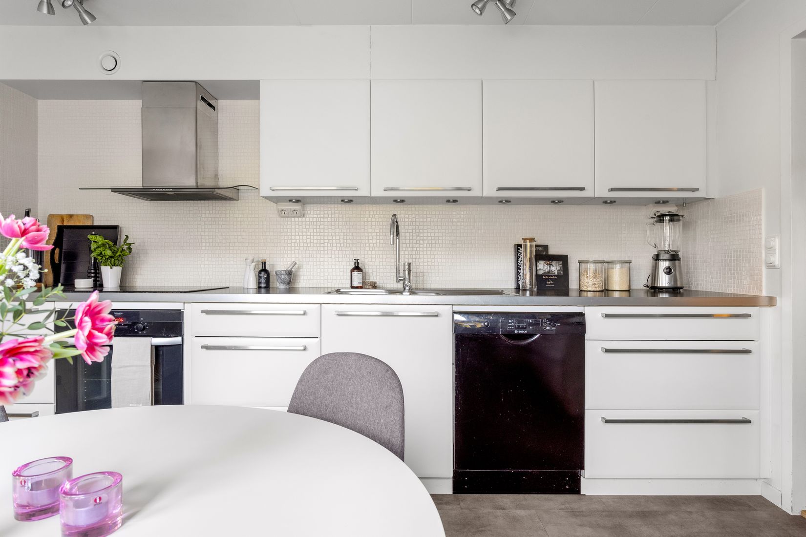 Villa, Radhus, Taffelgränd 9, Viksjö Hummelmora, Järfälla