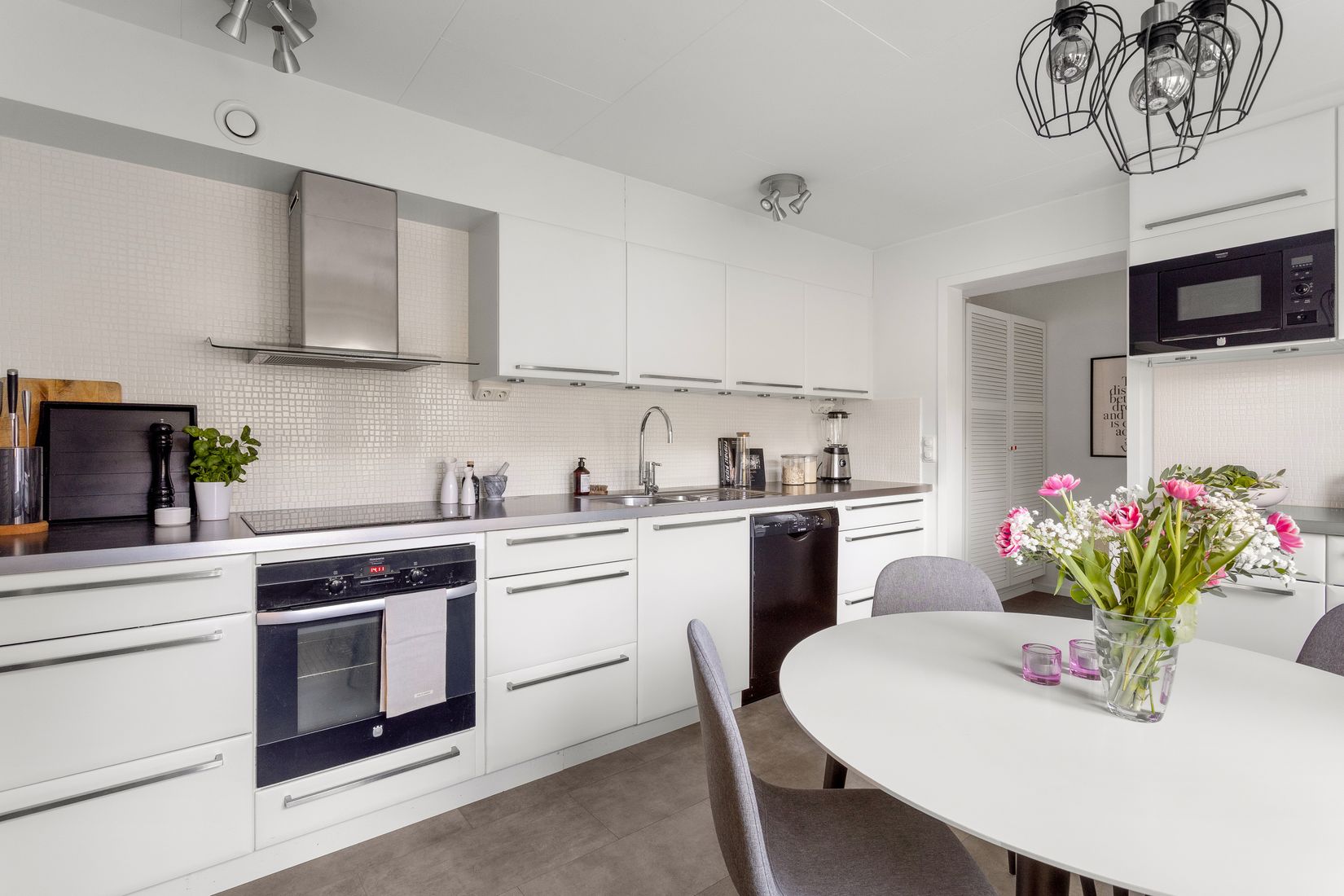 Villa, Radhus, Taffelgränd 9, Viksjö Hummelmora, Järfälla