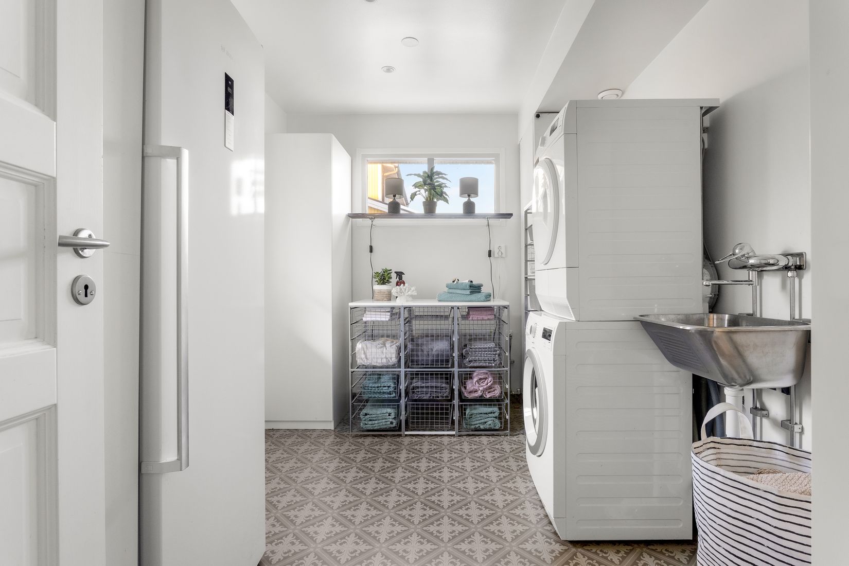 Villa, Radhus, Taffelgränd 9, Viksjö Hummelmora, Järfälla