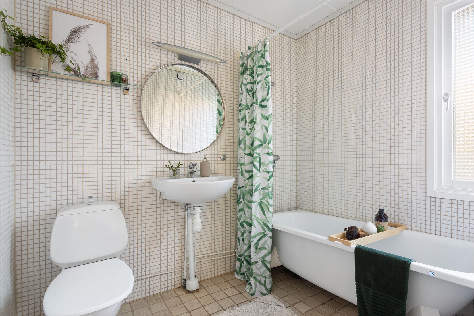 Villa, Radhus, Taffelgränd 9, Viksjö Hummelmora, Järfälla