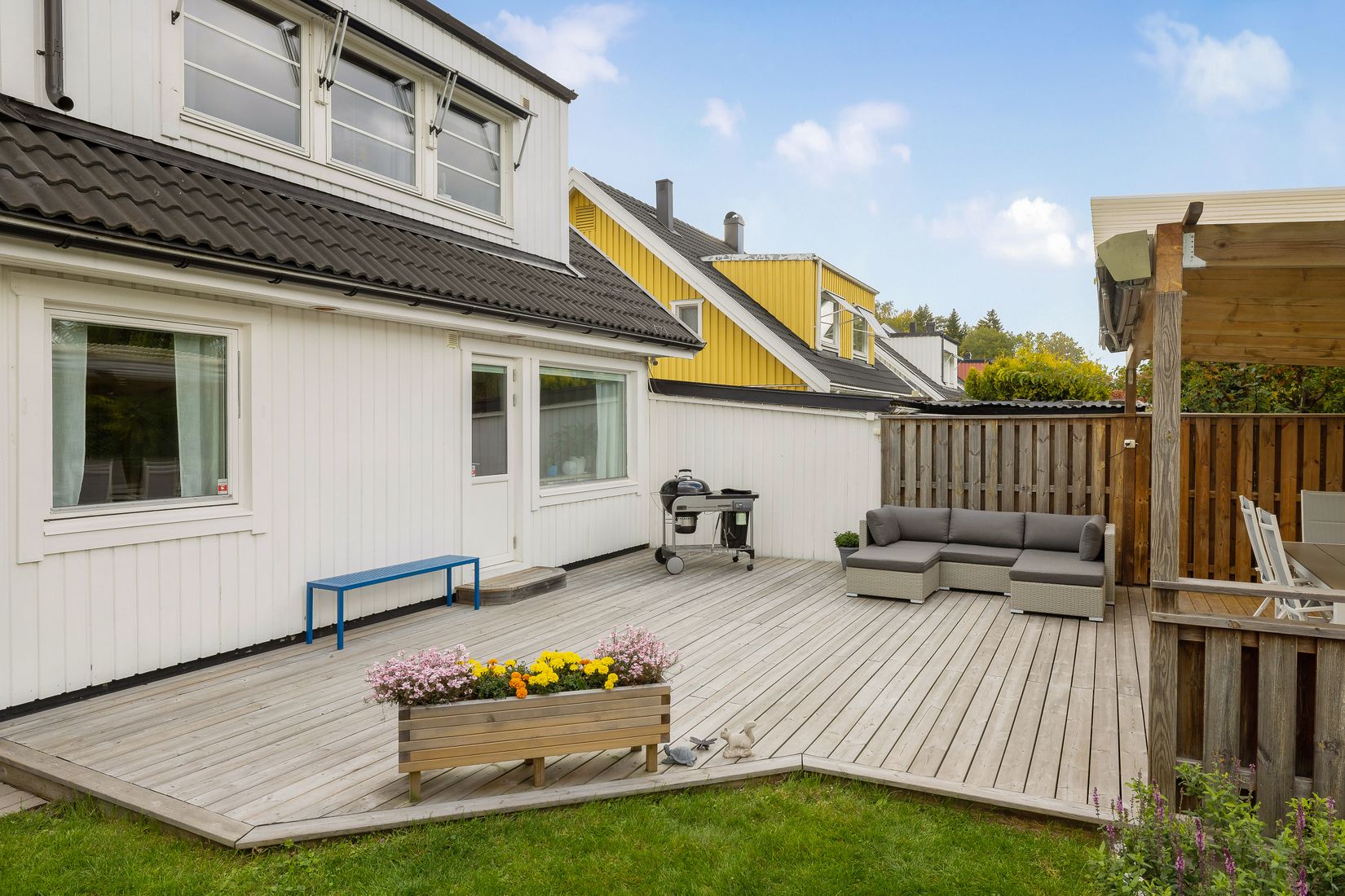 Villa, Radhus, Rågvägen 15, Viksjö, Järfälla