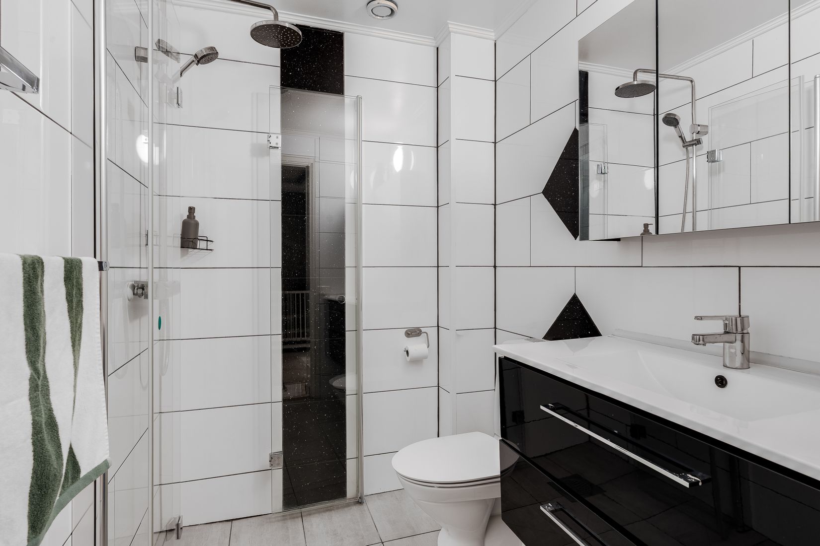 Villa, Radhus, Axel Swartlings gata 188, Klockaretorpet, Norrköping