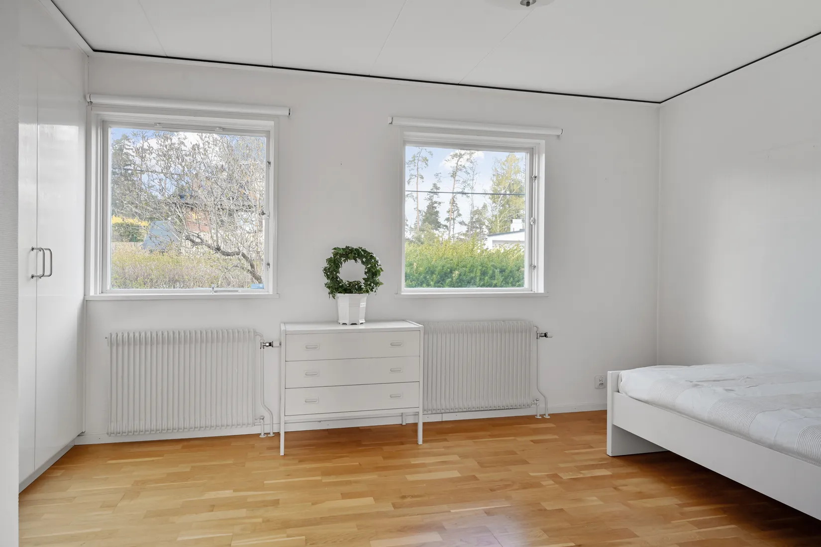 Villa, Domherrevägen 5, Näsbypark, Täby