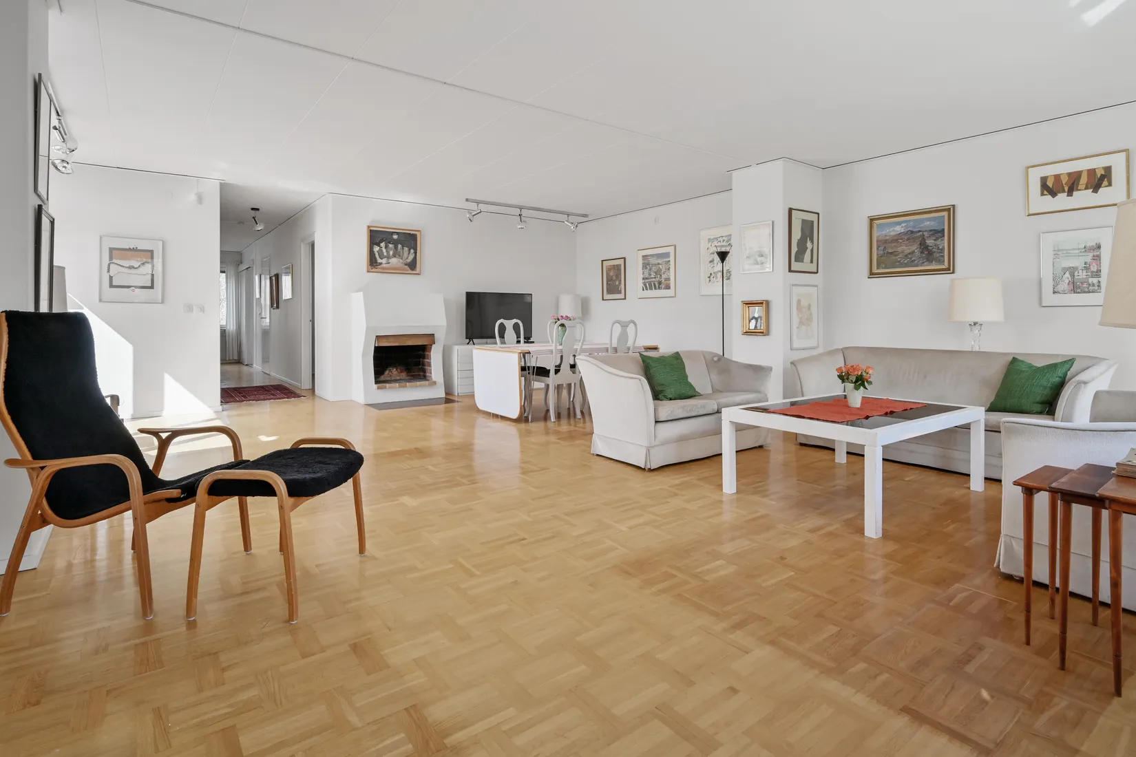 Villa, Domherrevägen 5, Näsbypark, Täby