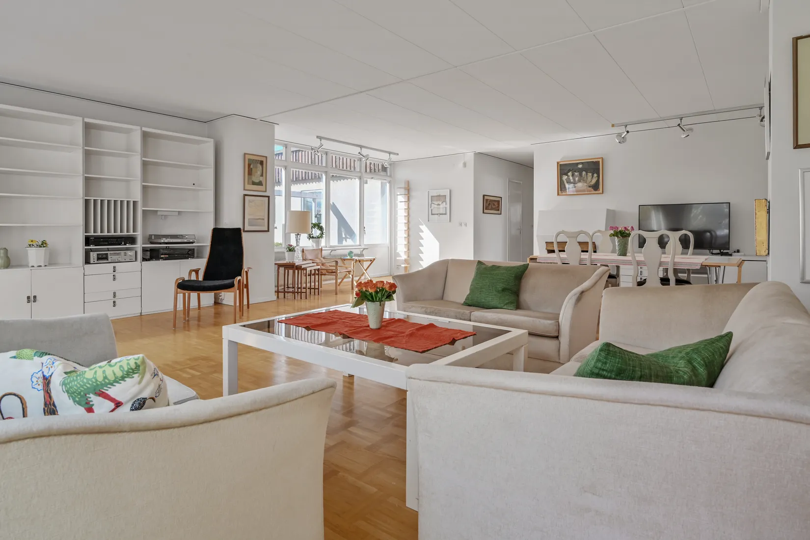 Villa, Domherrevägen 5, Näsbypark, Täby