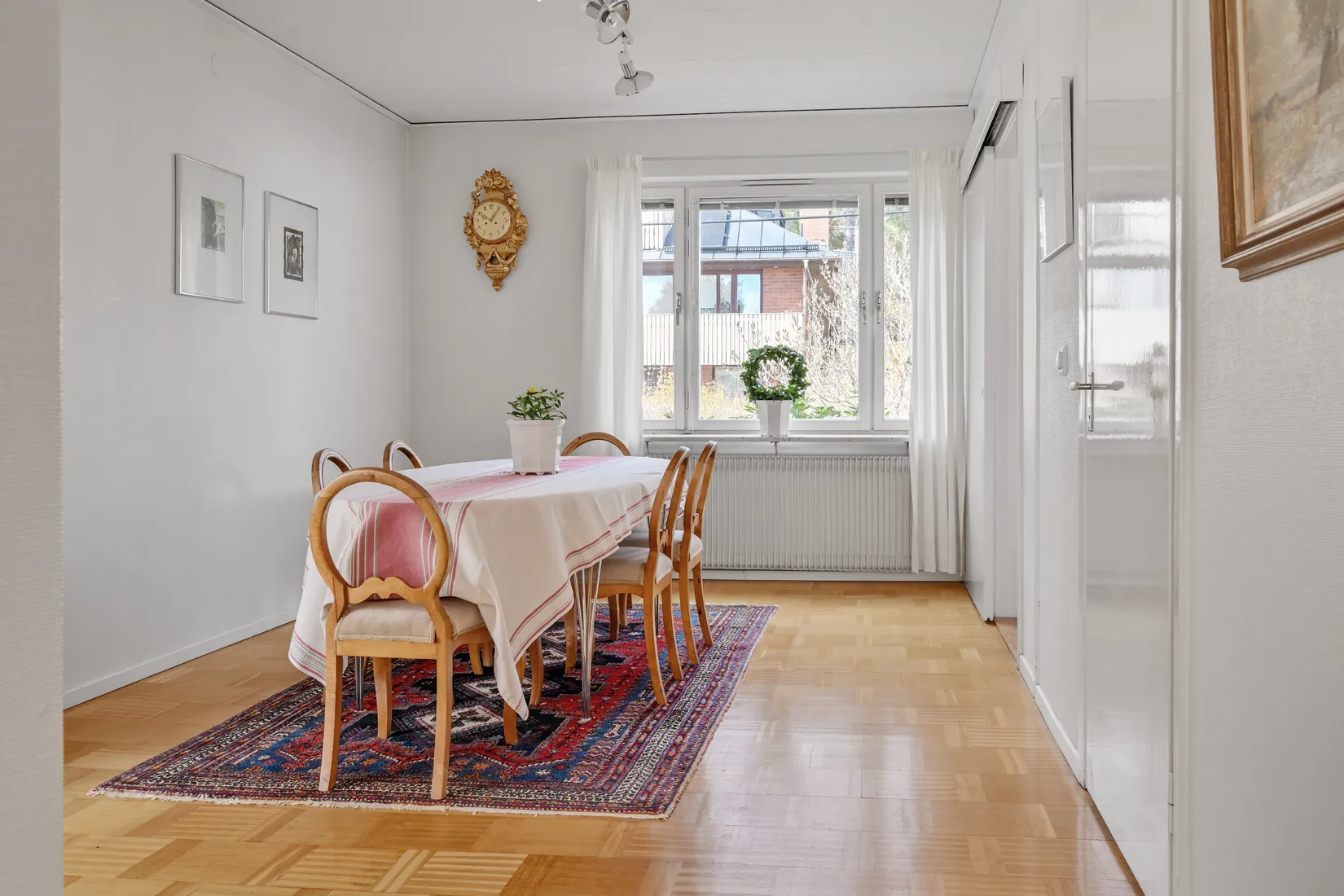 Villa, Domherrevägen 5, Näsbypark, Täby