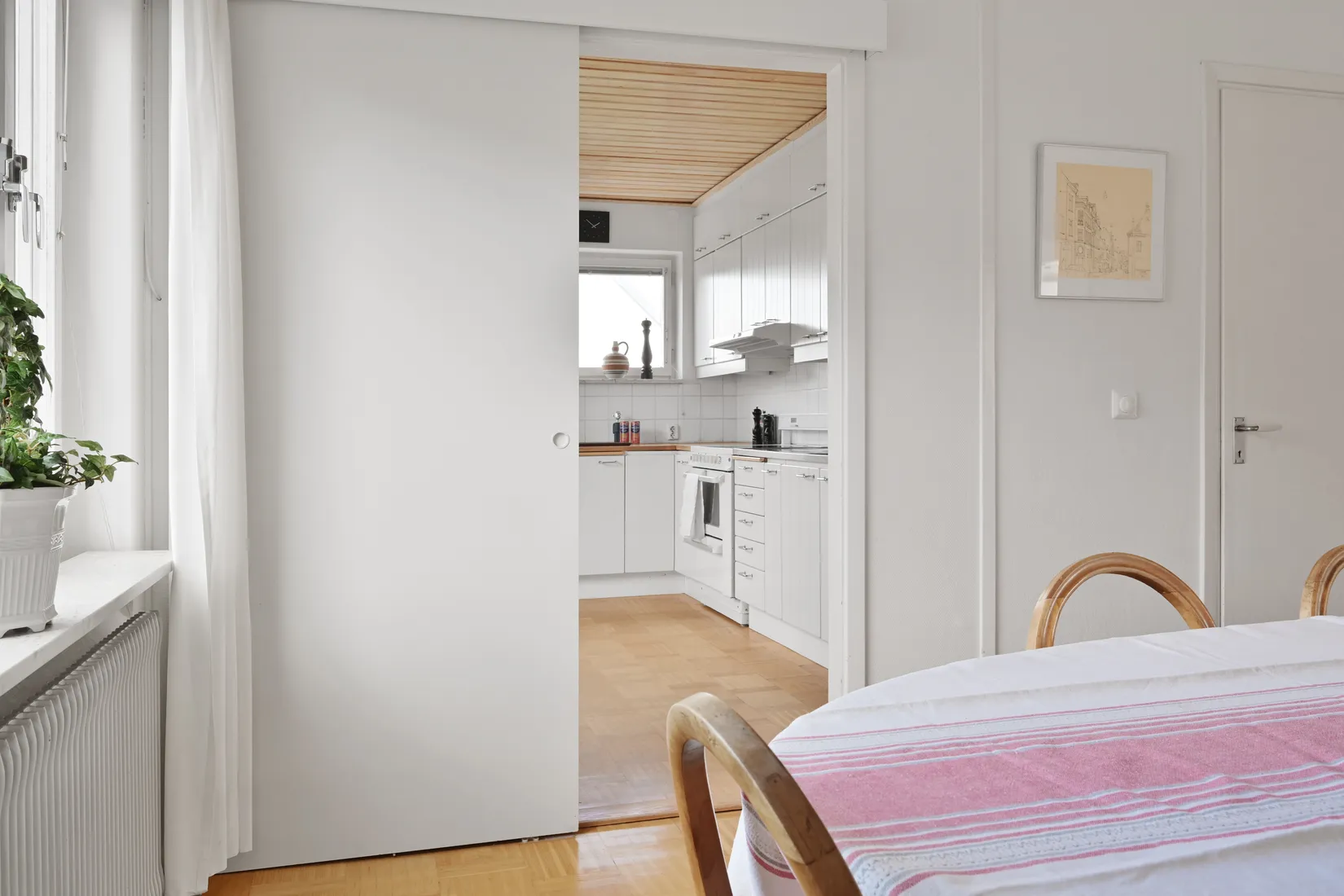 Villa, Domherrevägen 5, Näsbypark, Täby