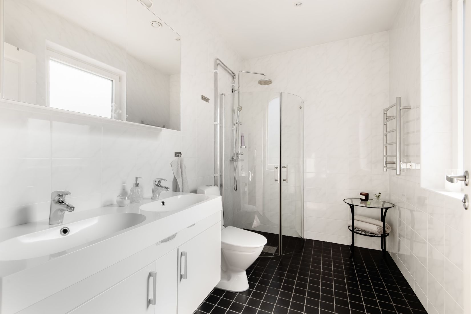 Radhus, Svinningeuddsvägen 6F, Svinninge, Österåker