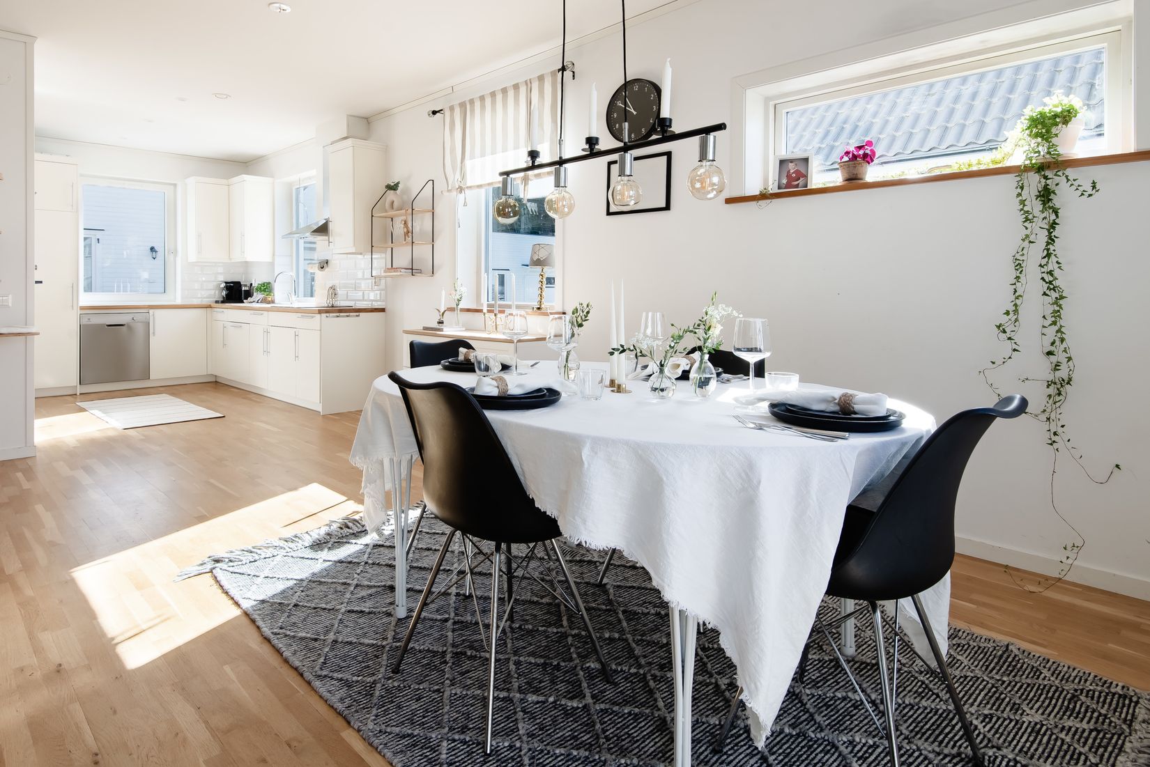 Radhus, Svinningeuddsvägen 6F, Svinninge, Österåker