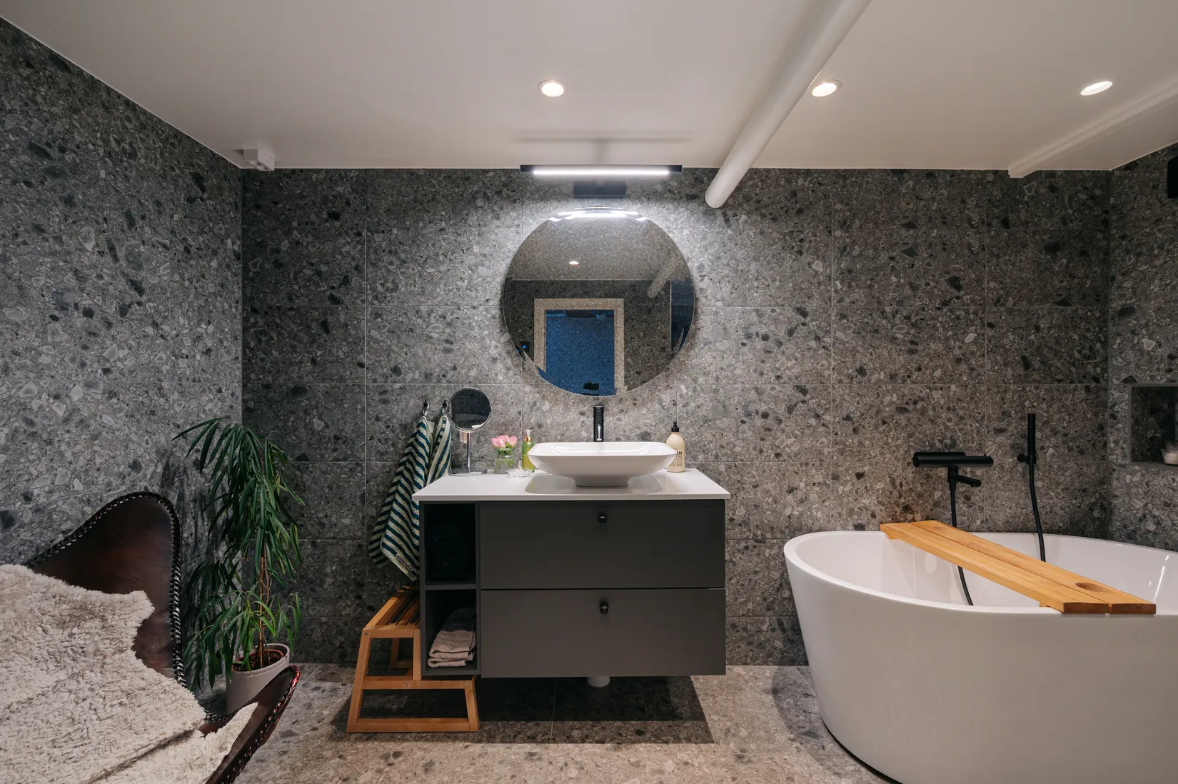 Villa, Radhus, Kurirgatan 18, Hässelby, Stockholm