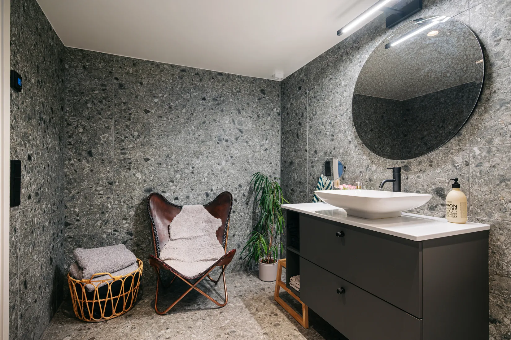 Villa, Radhus, Kurirgatan 18, Hässelby, Stockholm