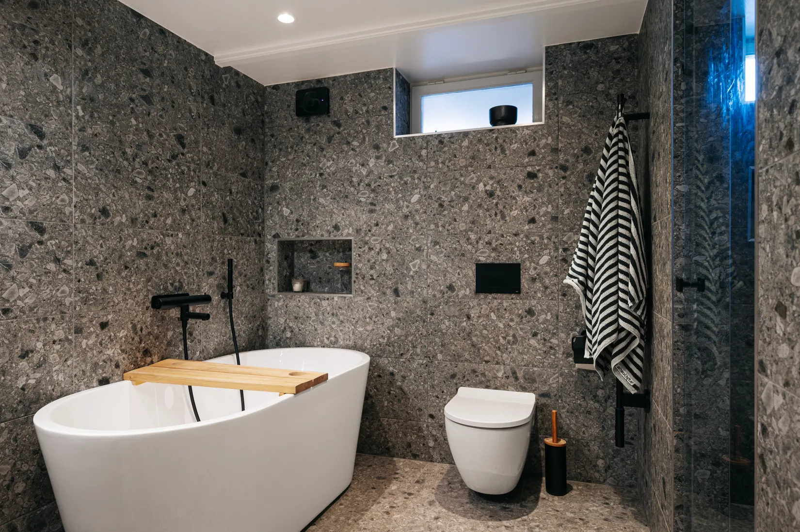 Villa, Radhus, Kurirgatan 18, Hässelby, Stockholm