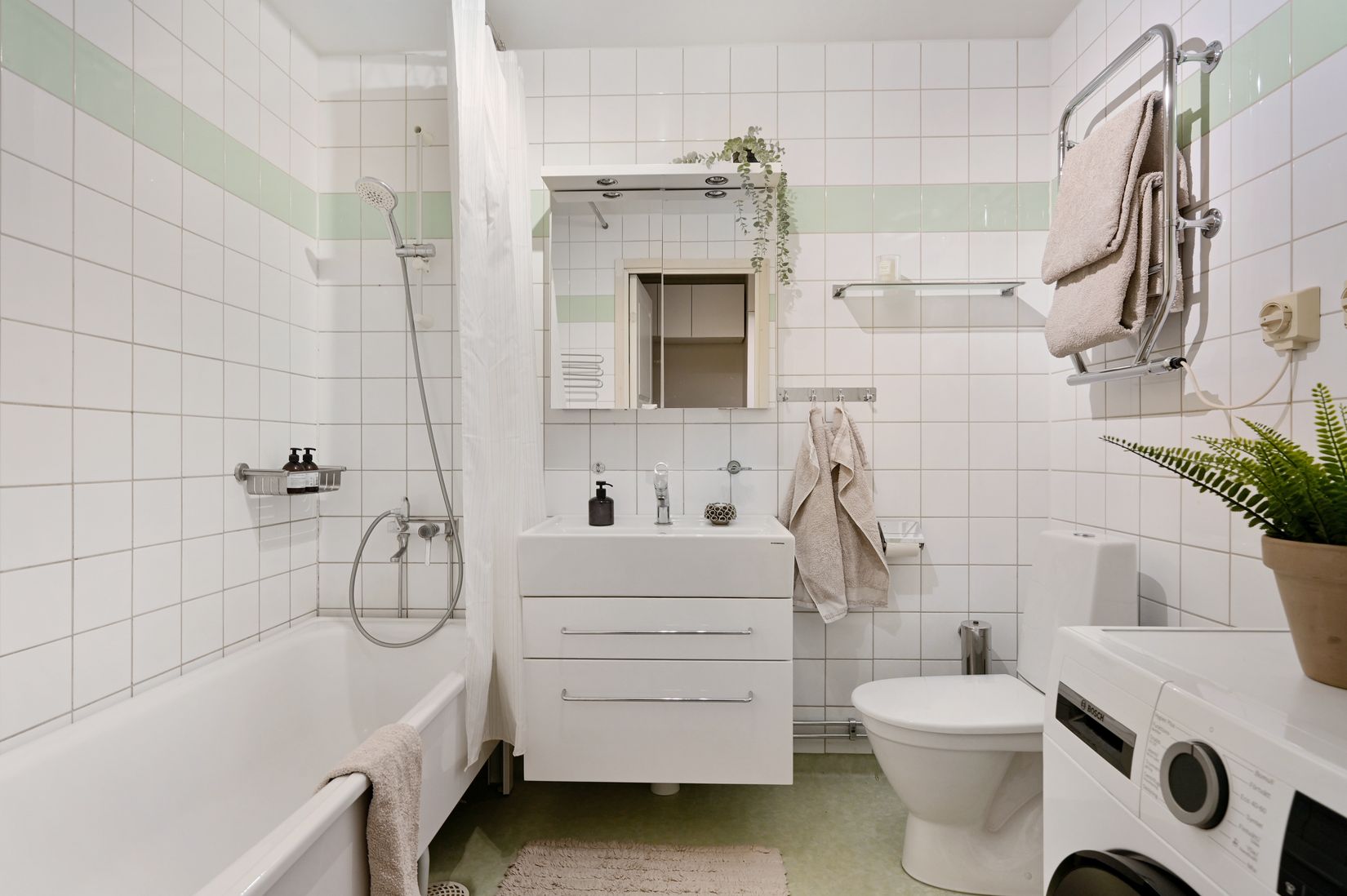 Bostadsrätt, Kvartalsvägen 14, Jakobsberg, Järfälla