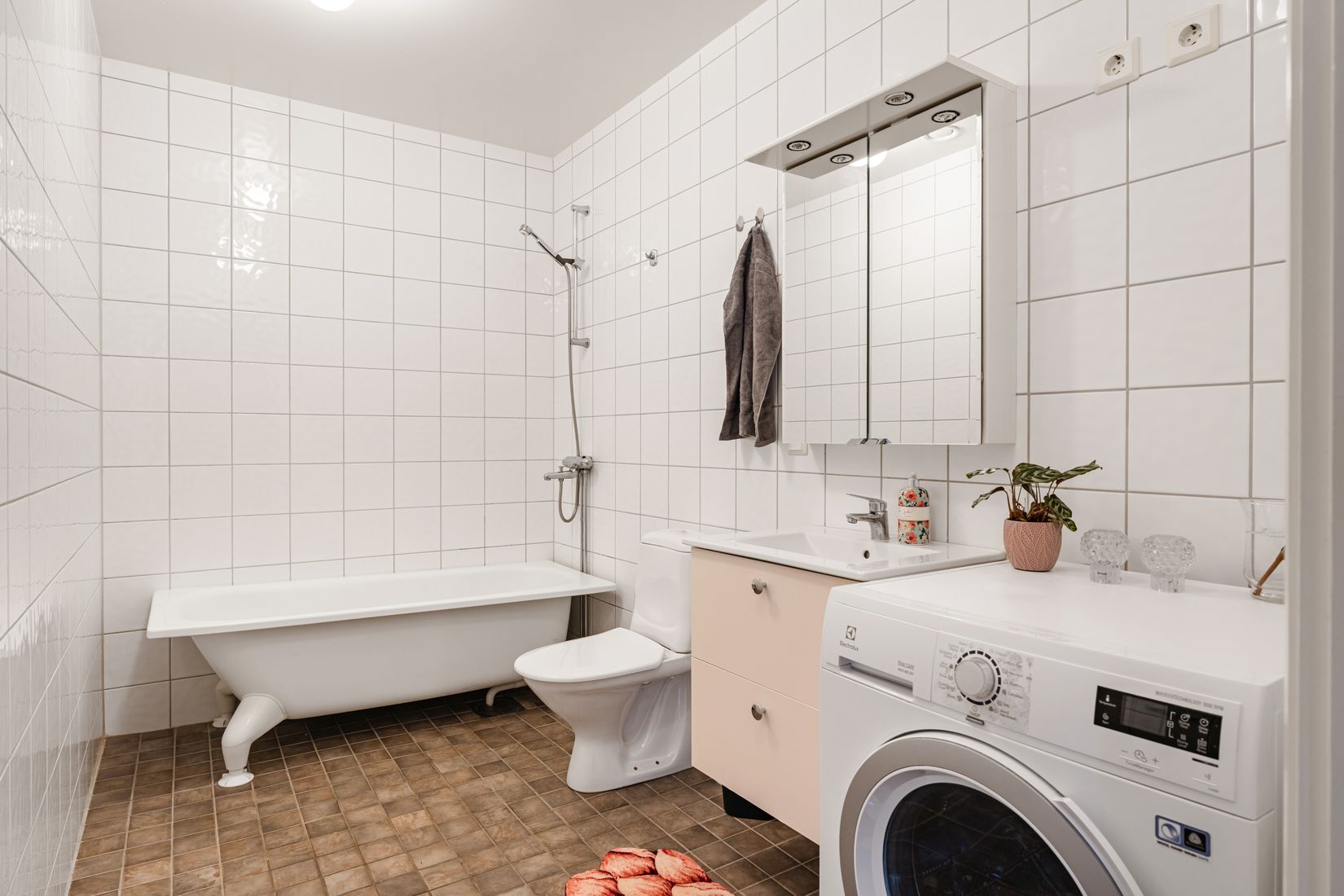 Bostadsrätt, Södra catalinagränd 35, Hägernäs Strand, Täby