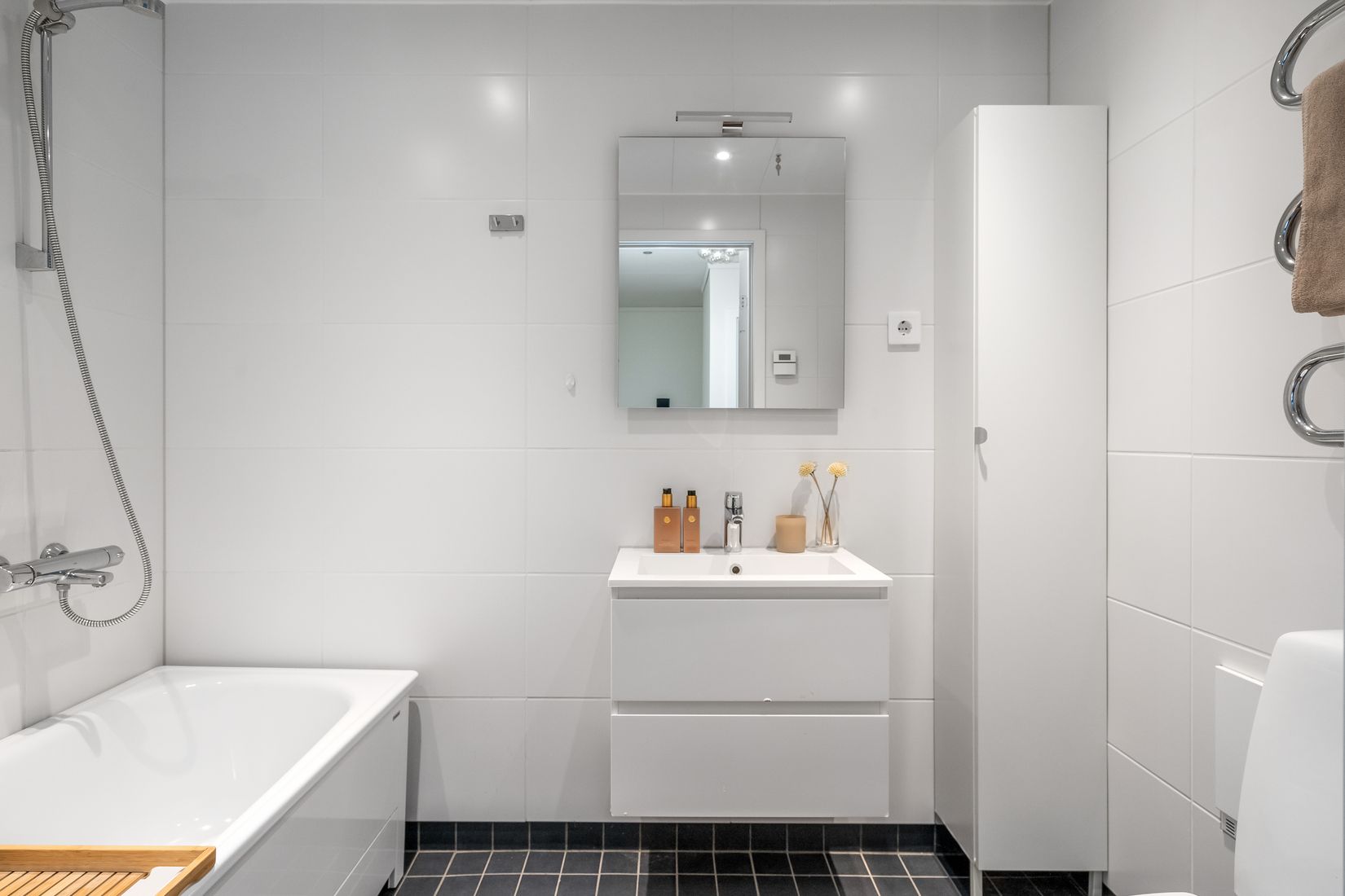 Bostadsrätt, Radhus, Silverskattsvägen 55, Täljöviken, Österåker