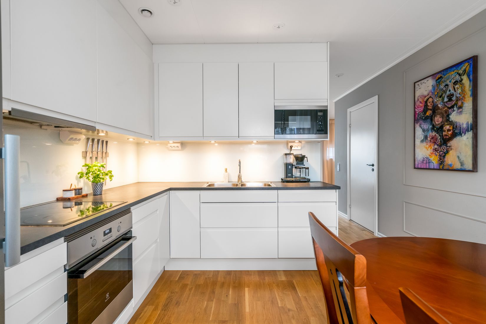 Bostadsrätt, Radhus, Silverskattsvägen 55, Täljöviken, Österåker