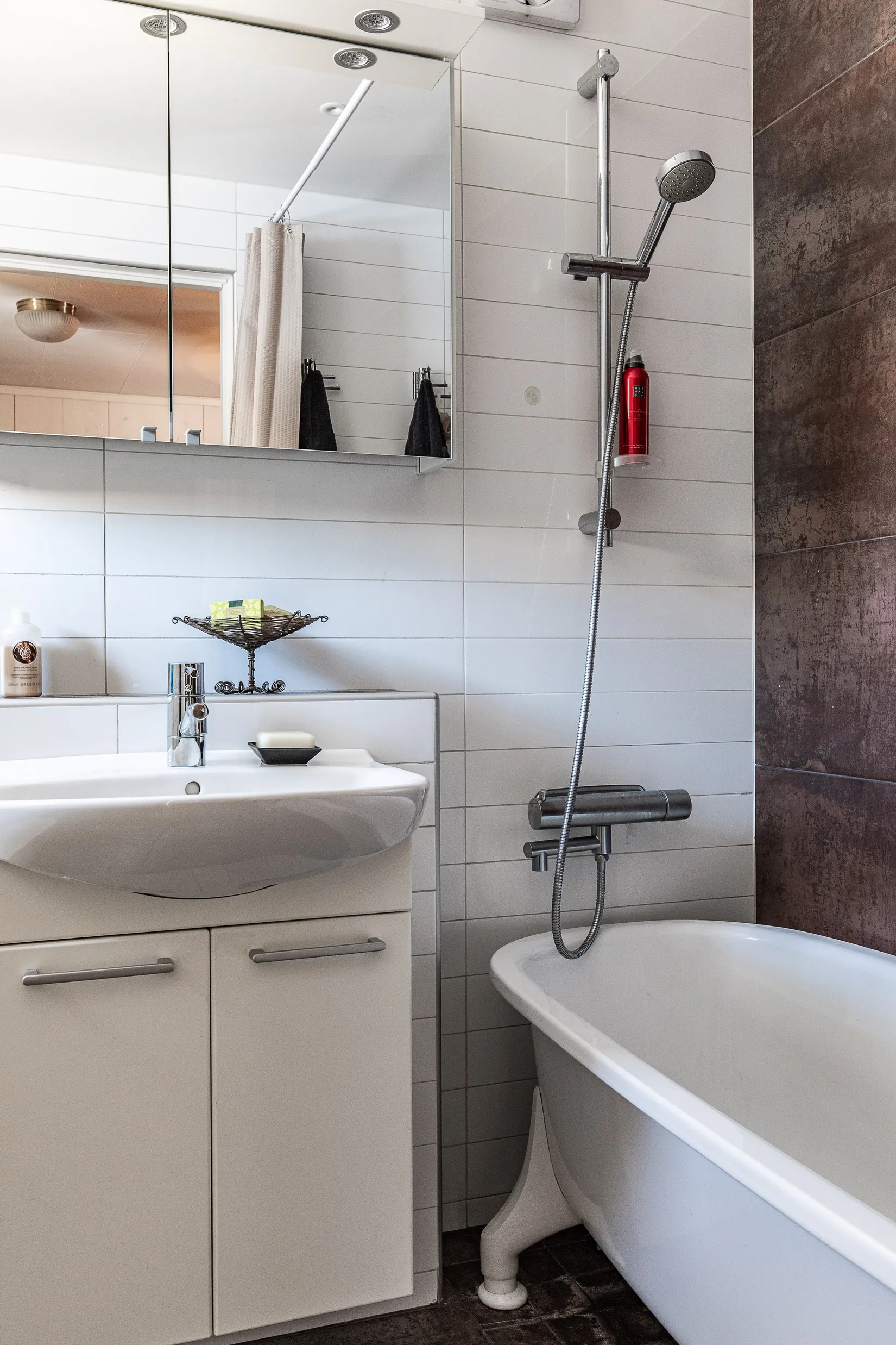 Villa, Övre Järnvägsgatan 19, Söder, Östersund