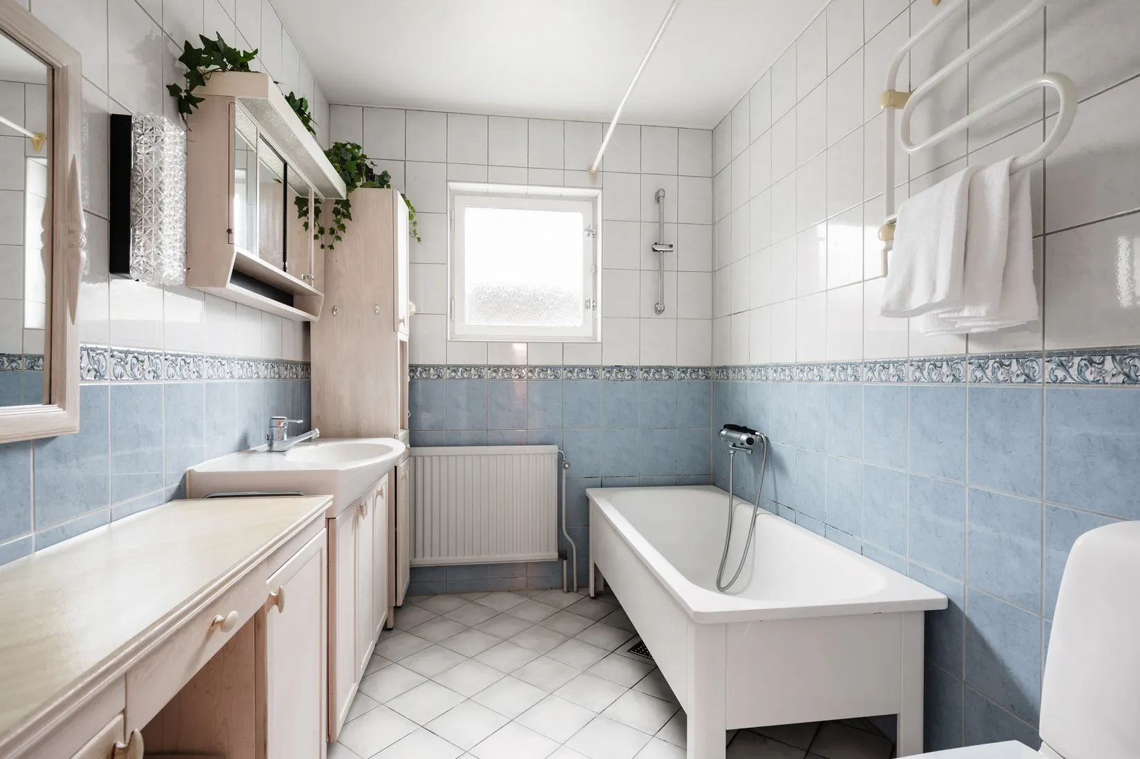 Villa, Snickarvägen 8, Bro/Gamla Bro, Upplands-Bro