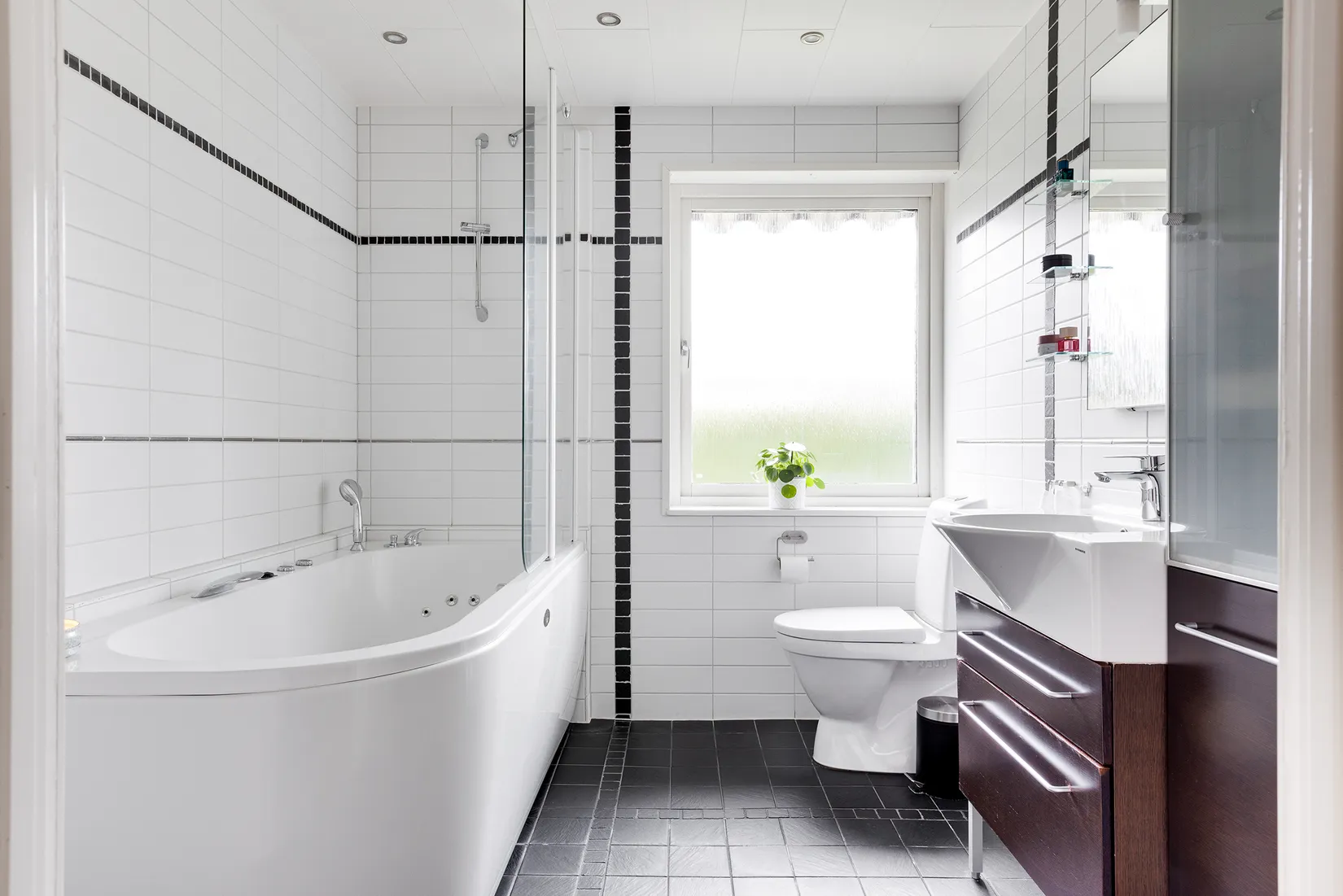 Villa, Holmvägen 12, Sunnersta, Uppsala