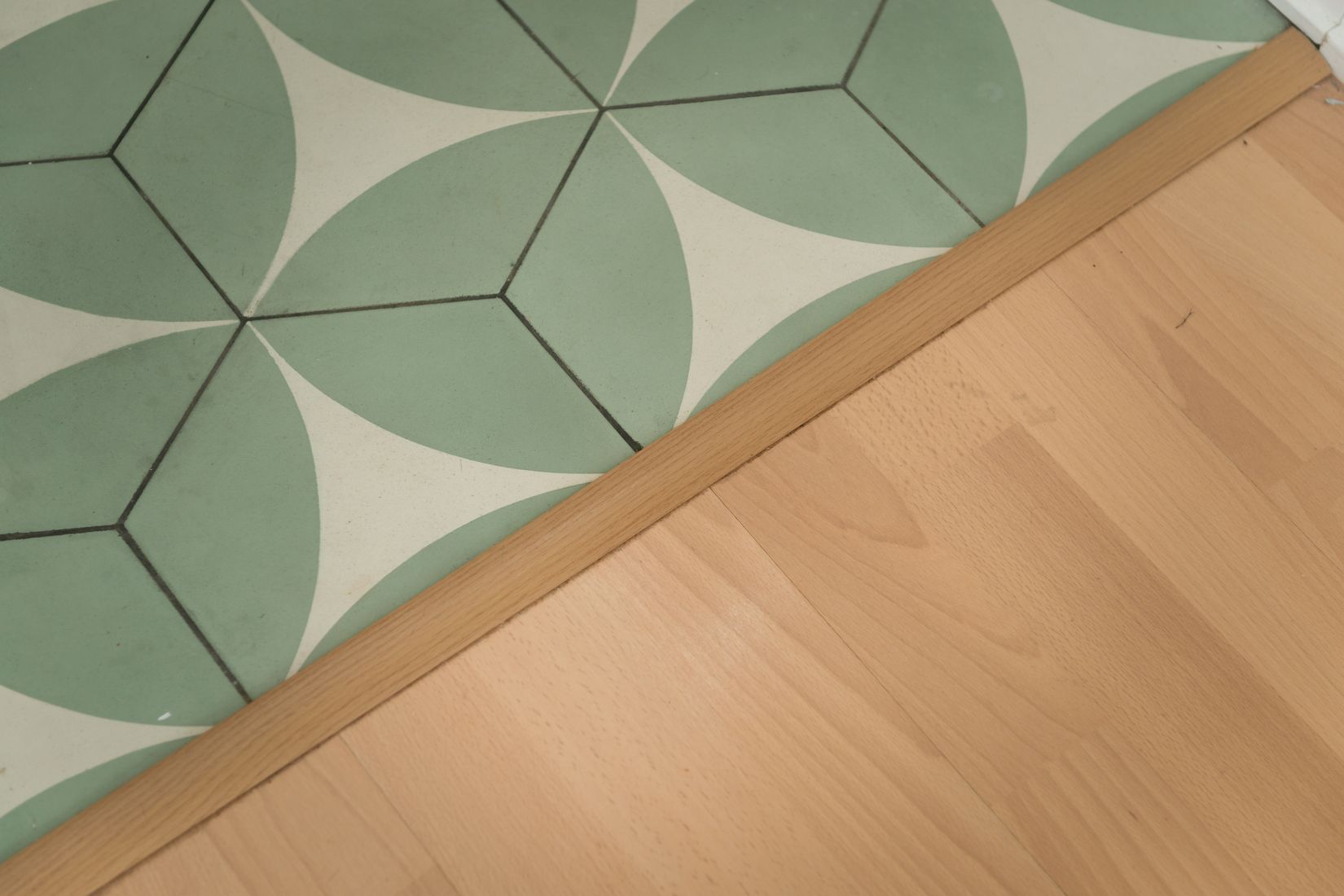 Bostadsrätt, Emågatan 39, 1tr, Bagarmossen, Stockholm