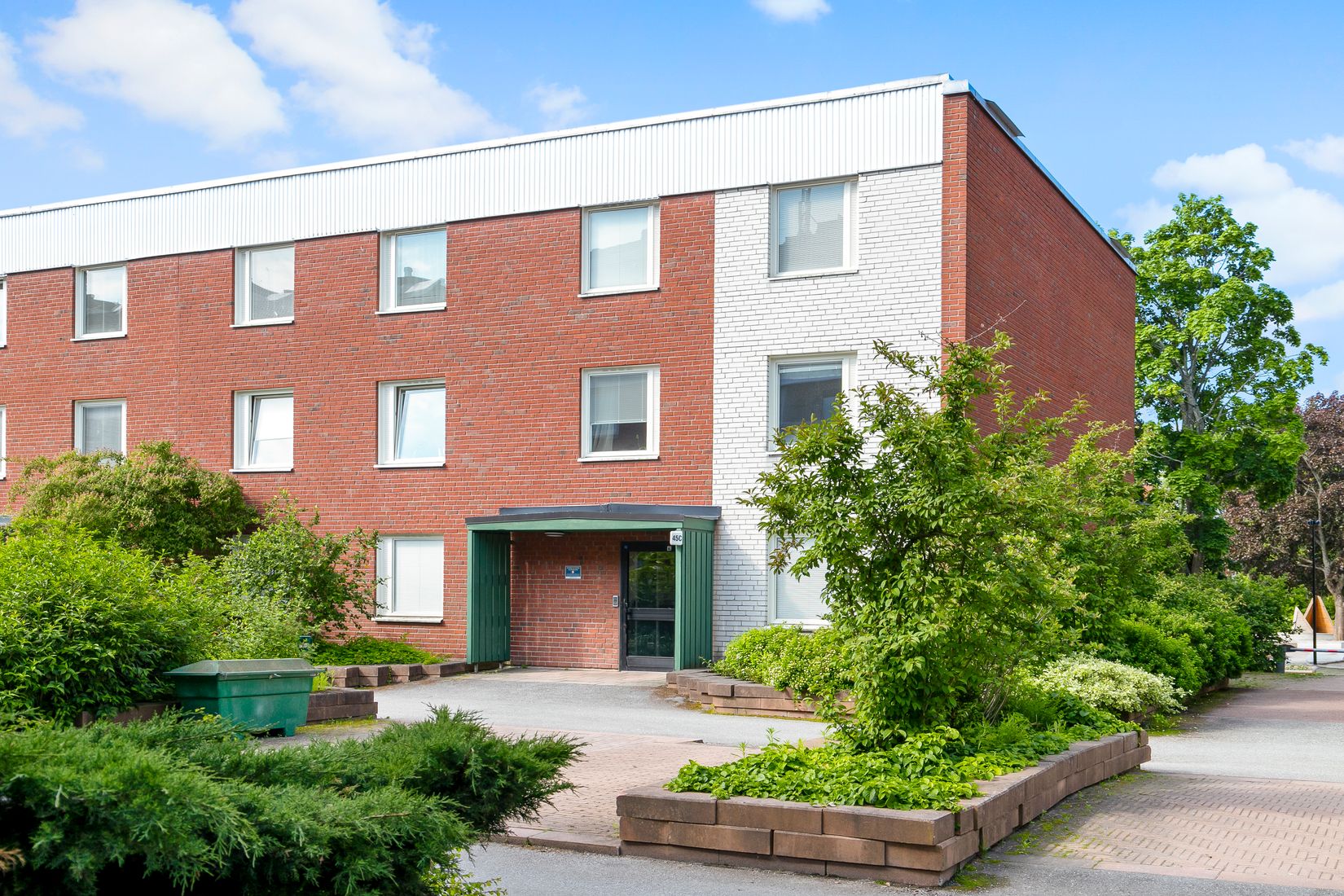 Bostadsrätt, Vänortsstråket 45C, 4rok + uthyrningslägenhet, Tureberg, Sollentuna