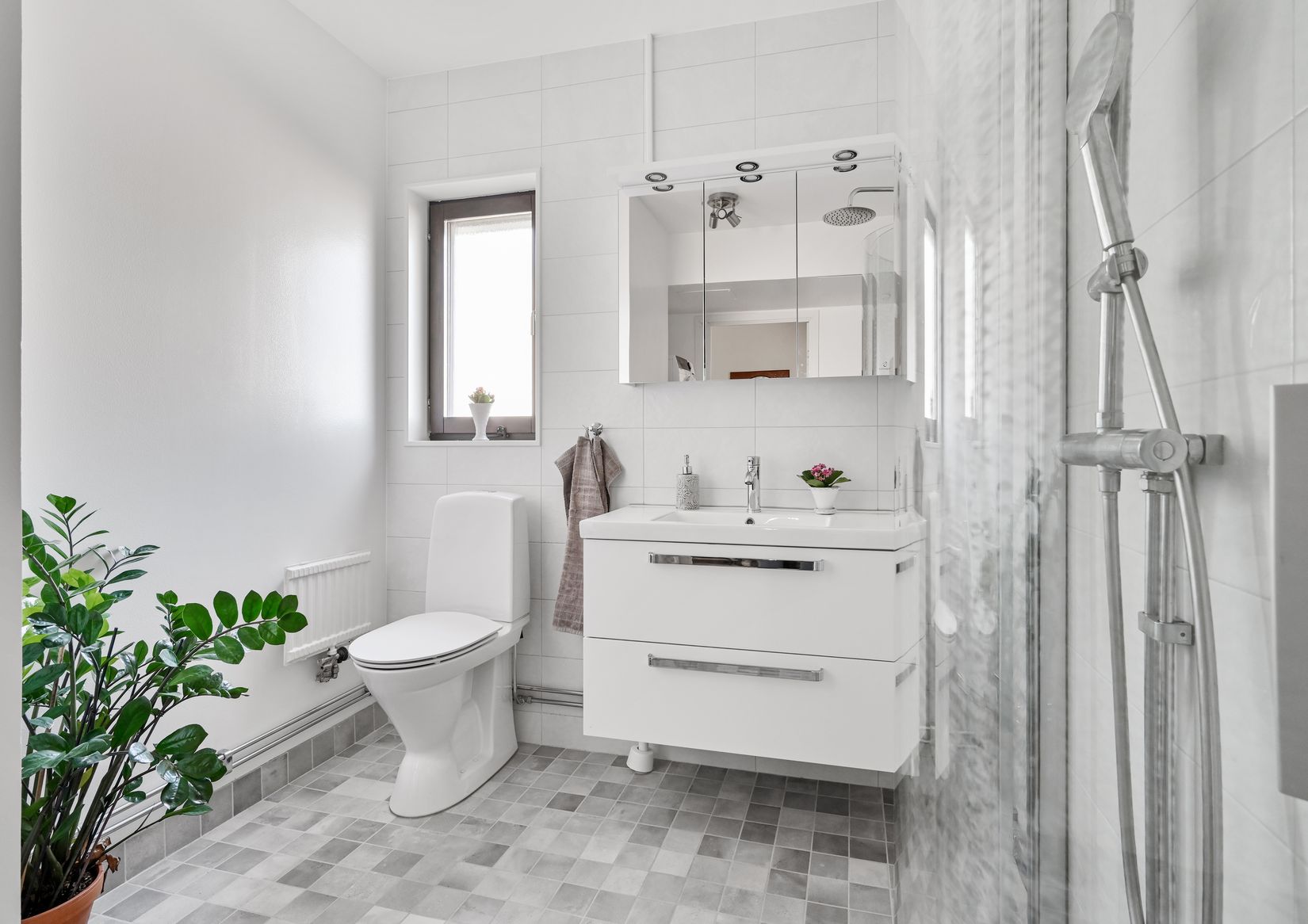 Bostadsrätt, Smedjevägen 1, Häggvik, Sollentuna