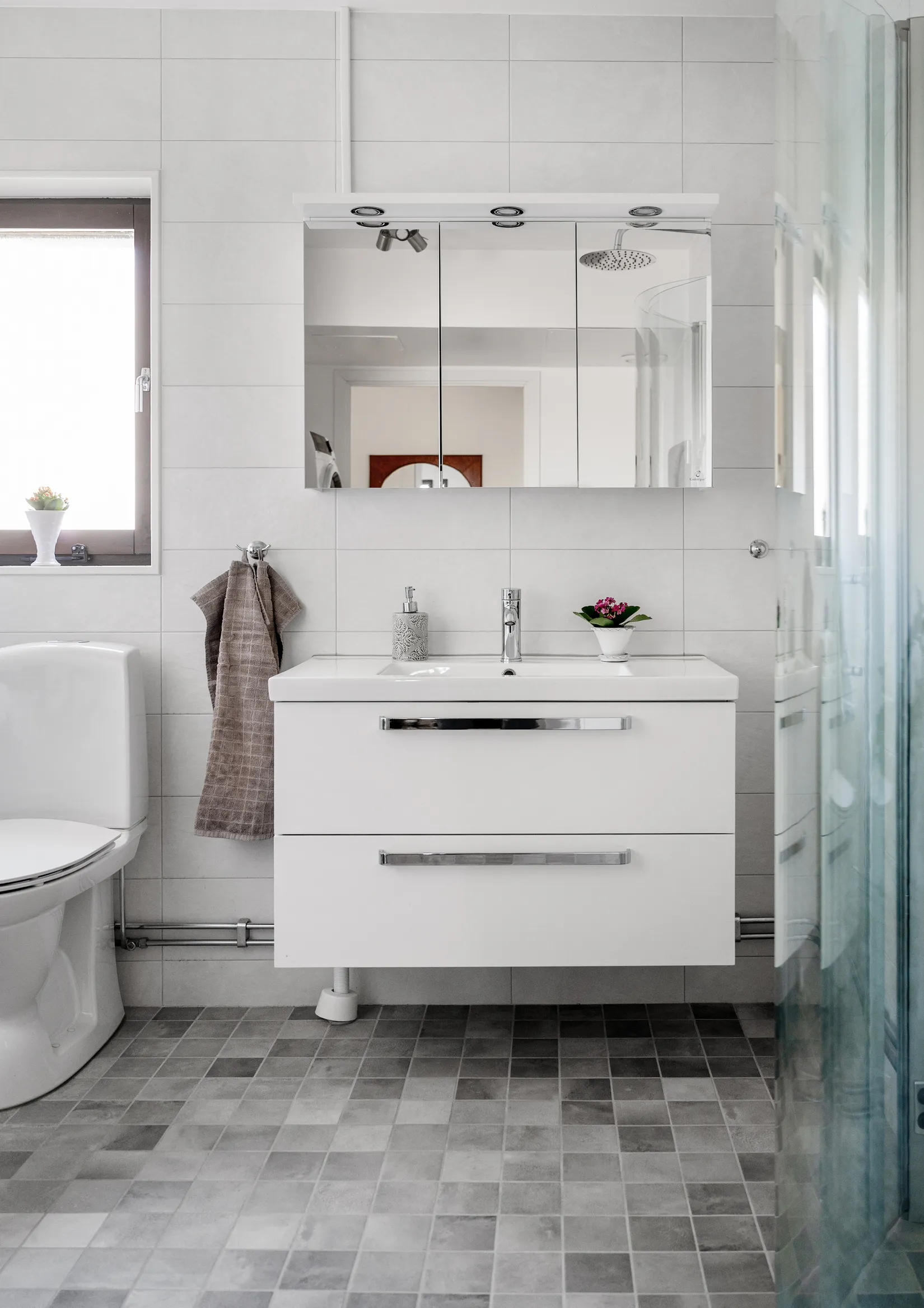 Bostadsrätt, Smedjevägen 1, Häggvik, Sollentuna