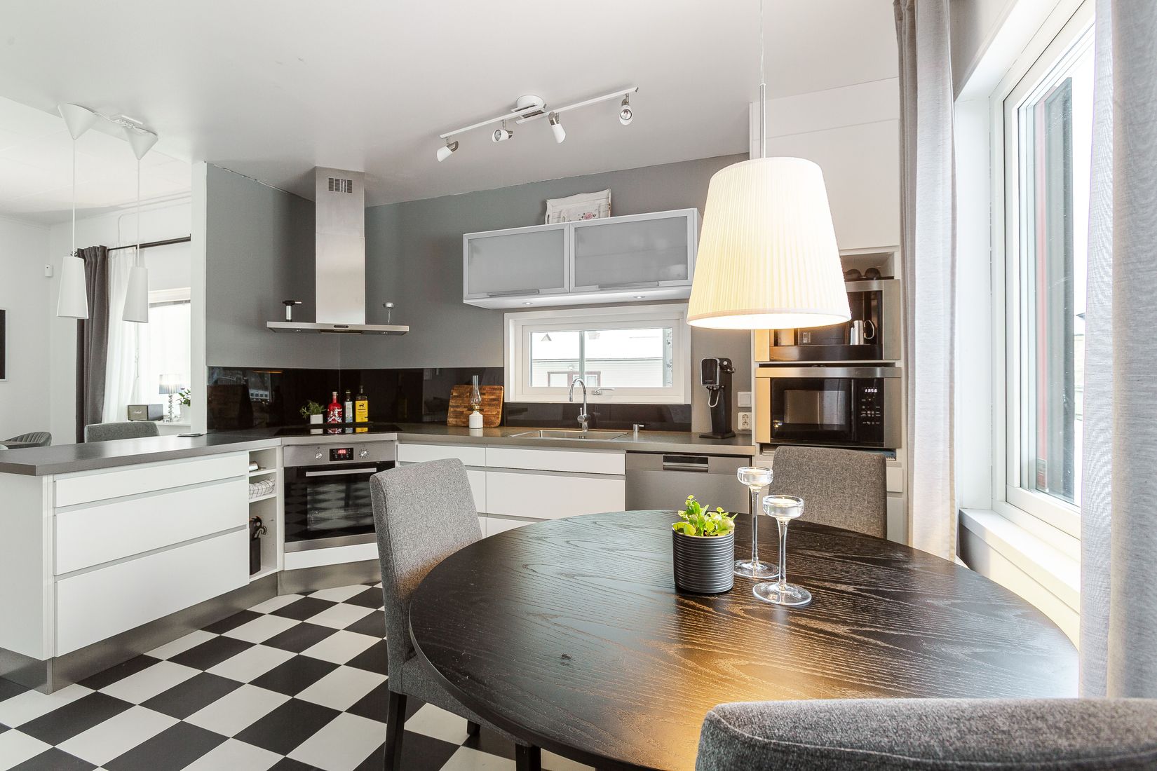 Villa, Brogatan 43, Åker, Nässjö