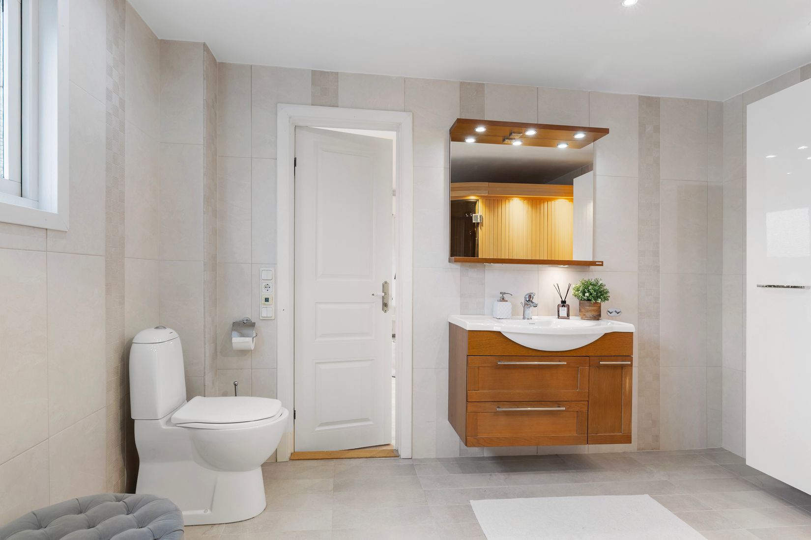 Villa, Radhus, Ryavägen 128, Töjnan, Sollentuna