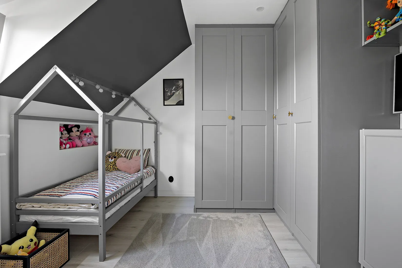 Villa, Radhus, Eksätravägen 52, Bredäng - Mälarhöjden, Stockholm