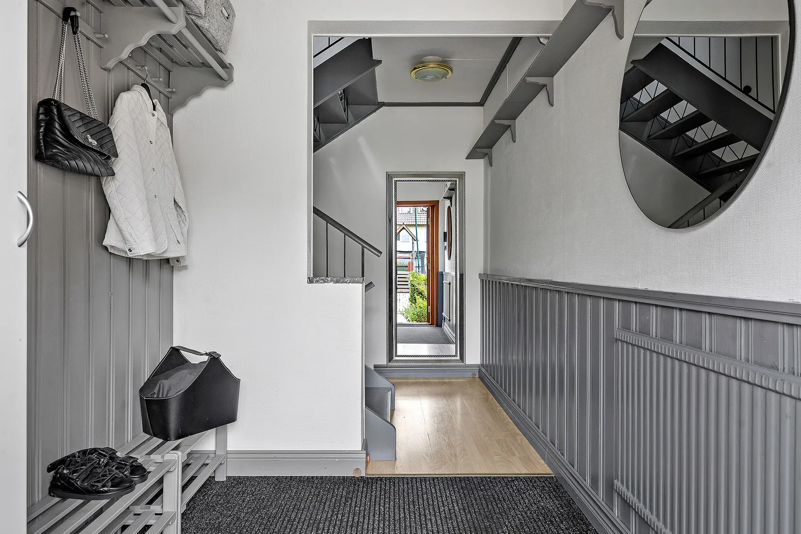 Villa, Radhus, Eksätravägen 52, Bredäng - Mälarhöjden, Stockholm