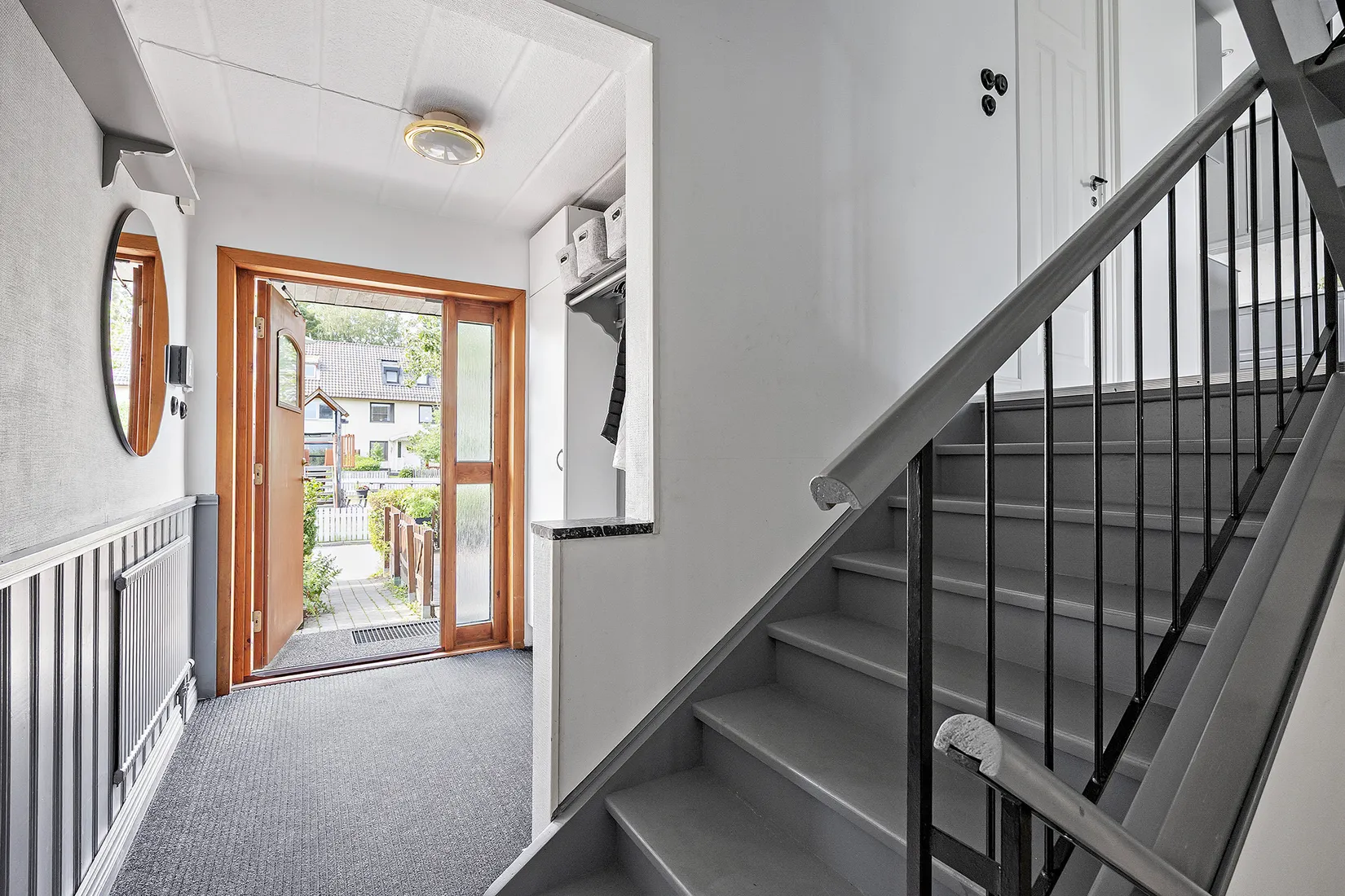 Villa, Radhus, Eksätravägen 52, Bredäng - Mälarhöjden, Stockholm