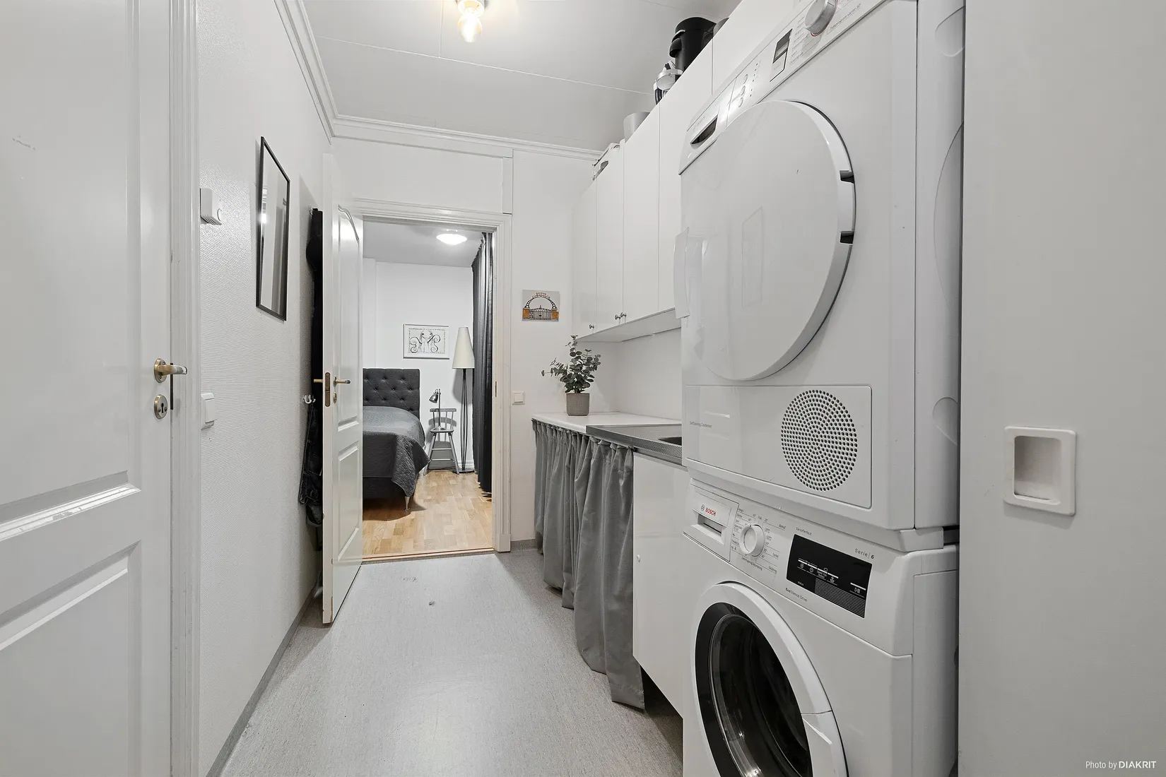 Radhus, Reduttvägen 74, Gribbylund, Täby